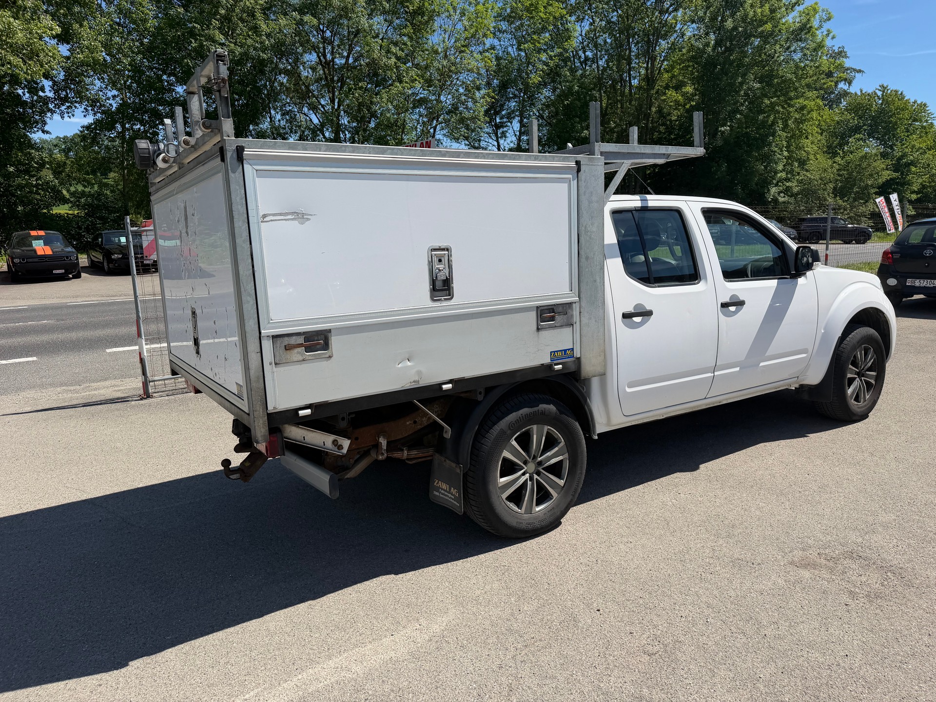 NISSAN Navara Double Cab SE 2.5 dCi 4WD-image-5