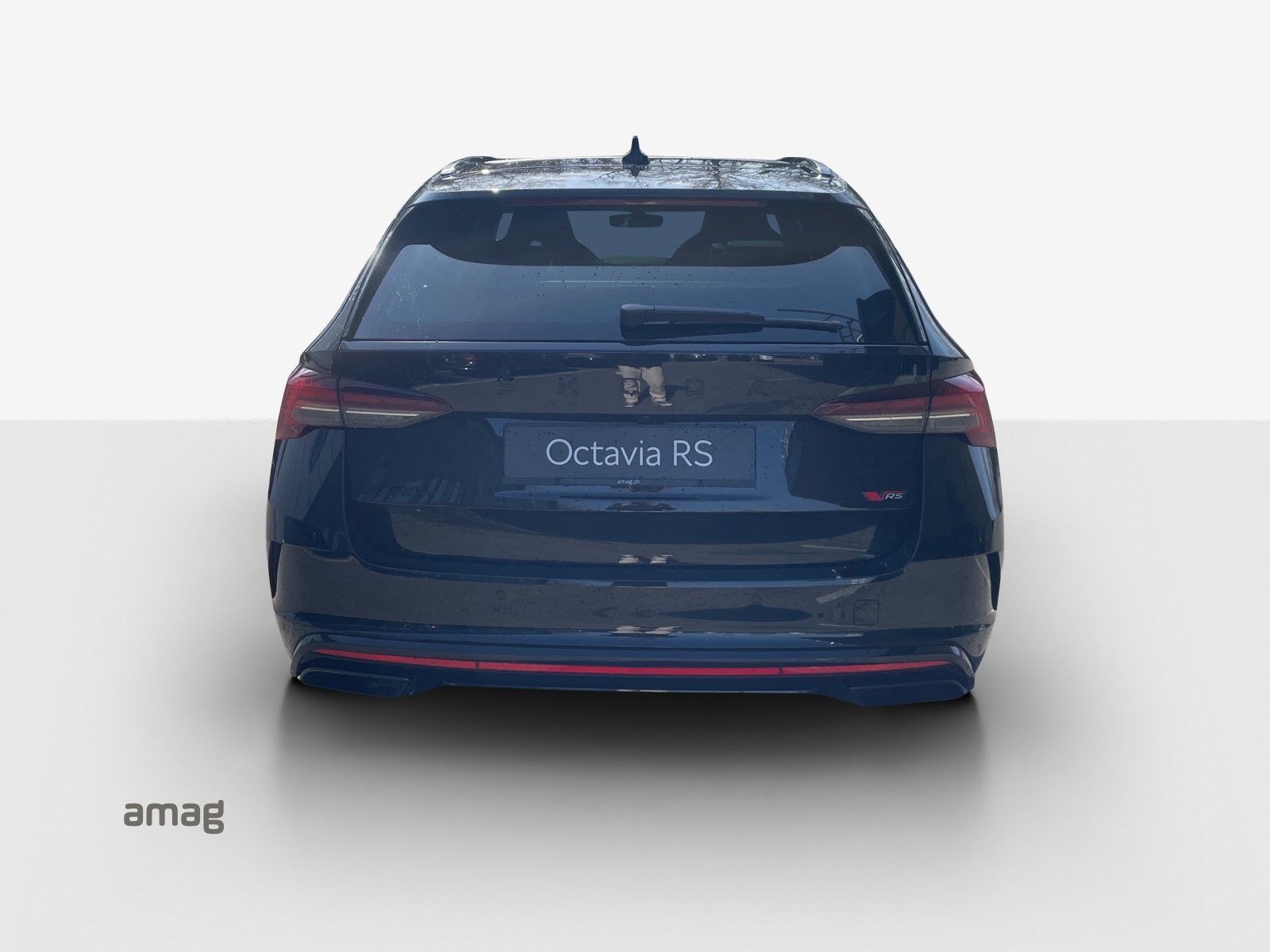 SKODA Octavia Combi 2.0 TSI DSG RS-showroom-element-3