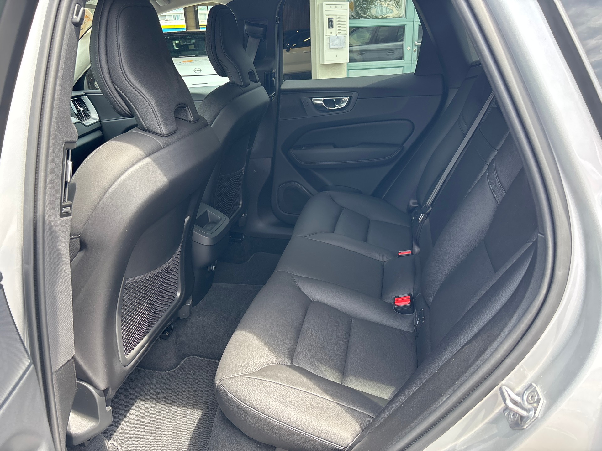 VOLVO XC60 T5 Momentum Geartronic-image-14