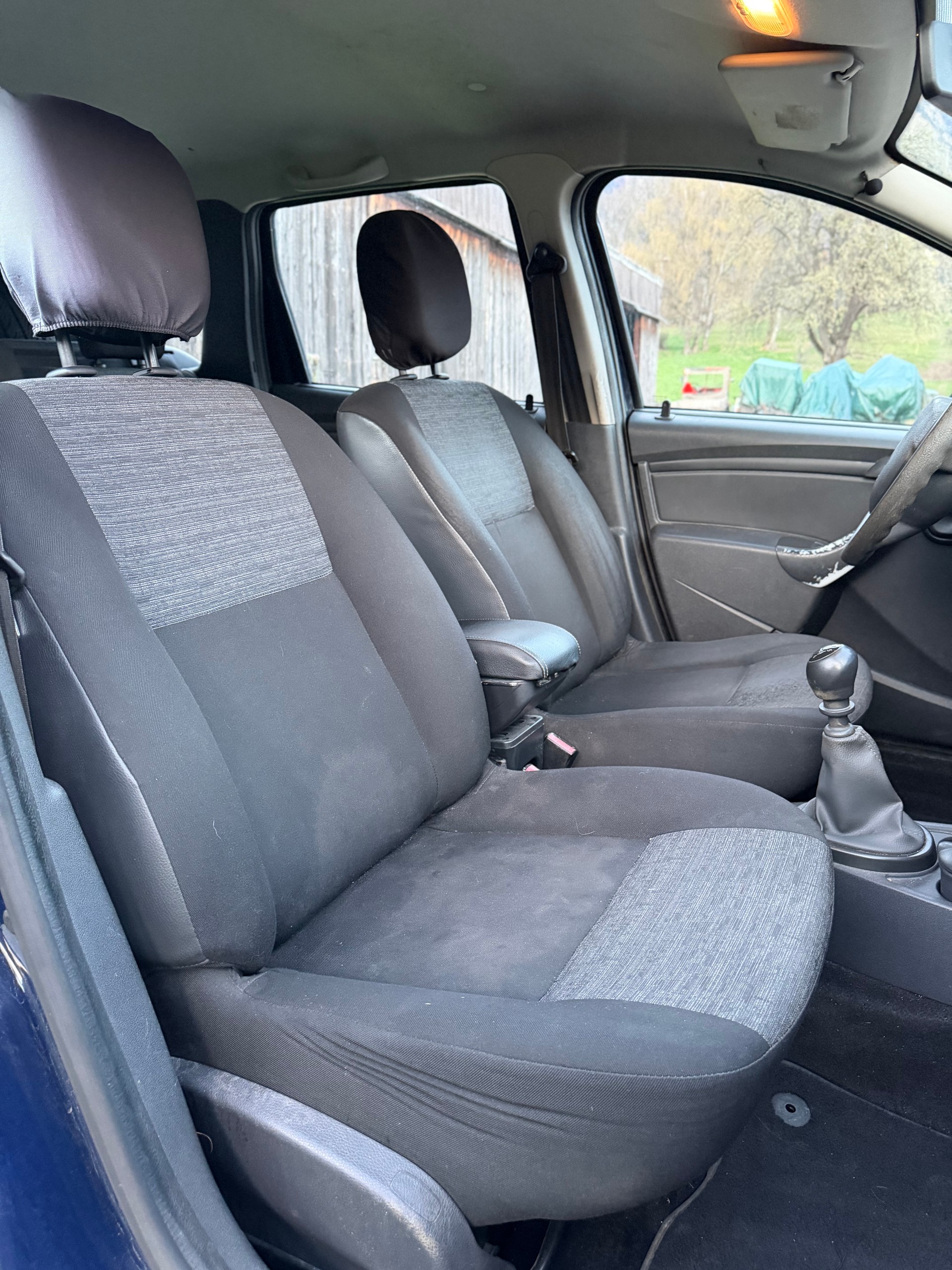 DACIA Duster 1.6 4x4-image-12