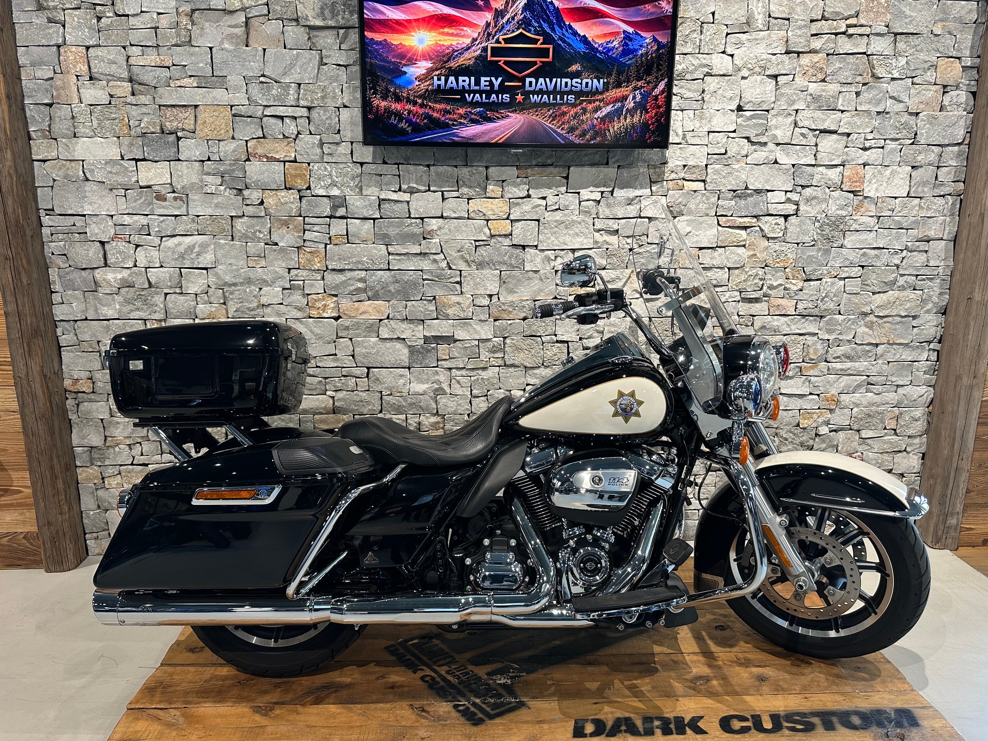 HARLEY-DAVIDSON FLHP Road King Police-image-0