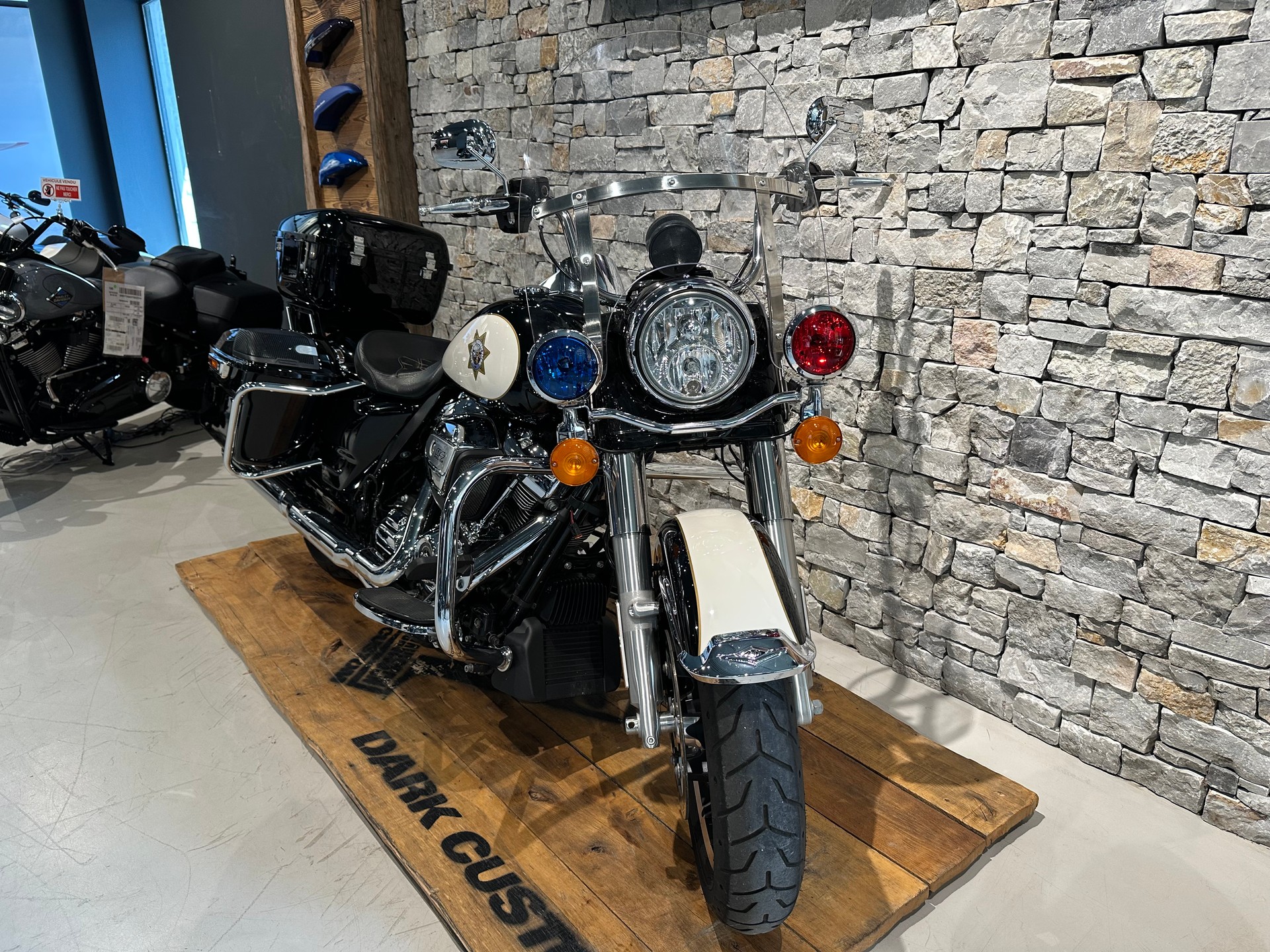 HARLEY-DAVIDSON FLHP Road King Police-image-1