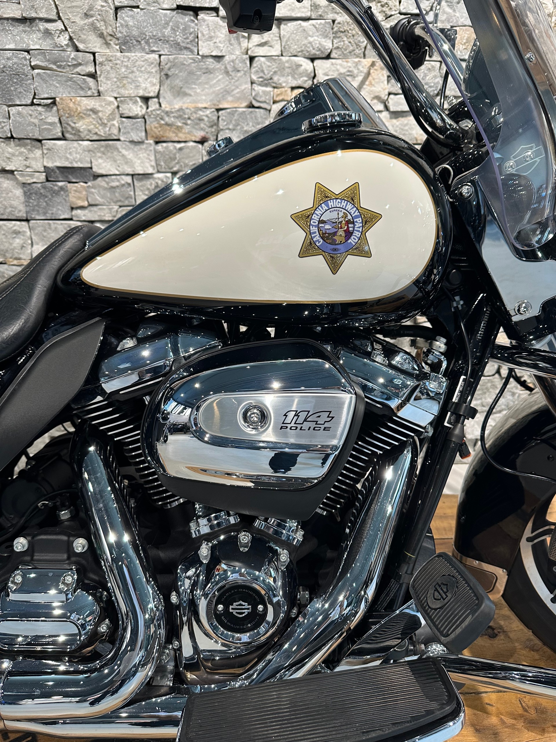 HARLEY-DAVIDSON FLHP Road King Police-image-3