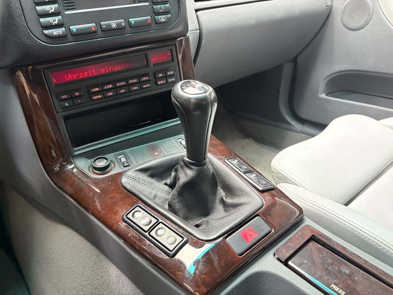 BMW M3 Coupé - 3.2L - Manuel-image-22