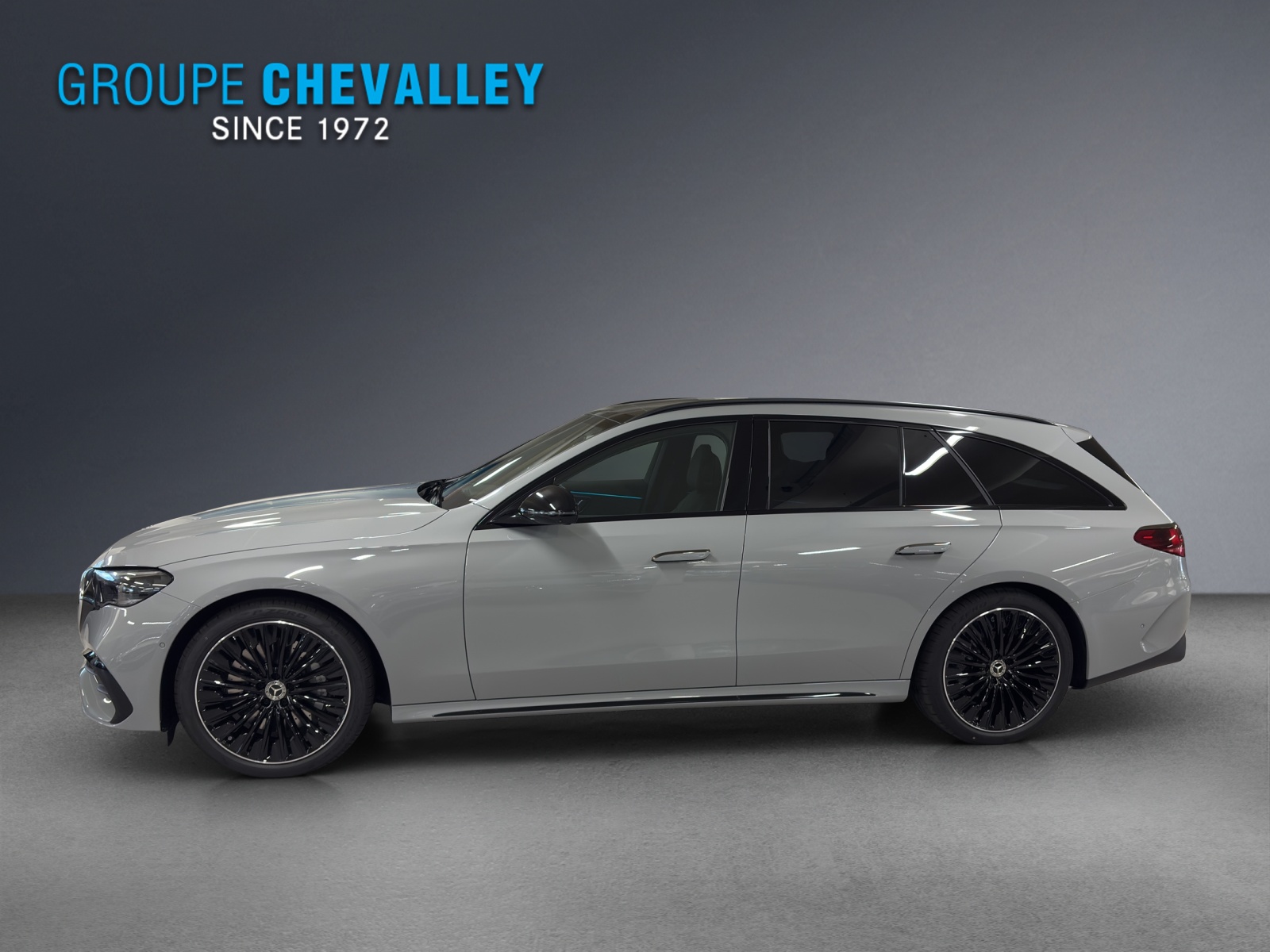 MERCEDES-BENZ E 200 4M Break-showroom-element-1
