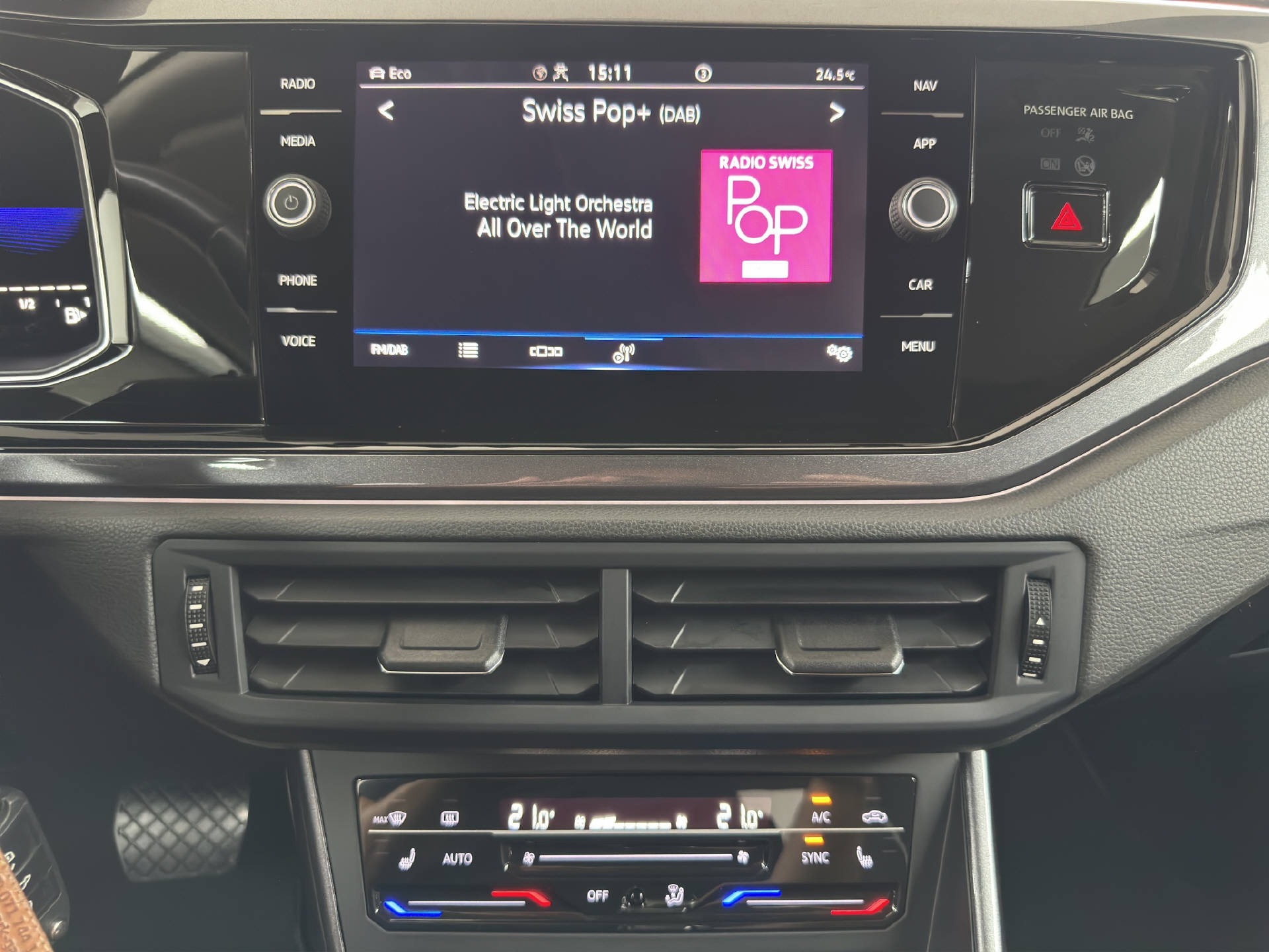 VW Taigo 1.0 TSI Style DSG-image-8