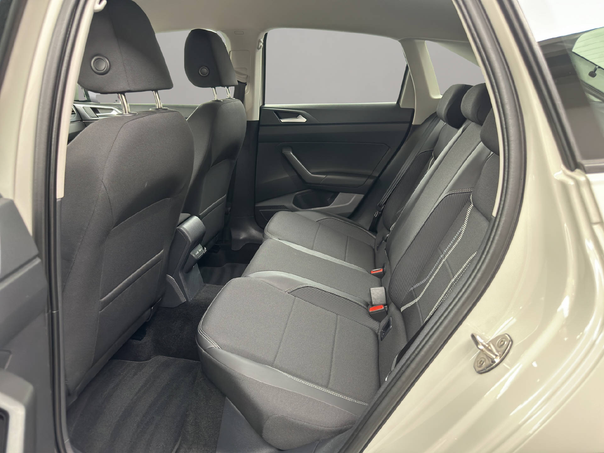 VW Taigo 1.0 TSI Style DSG-image-9