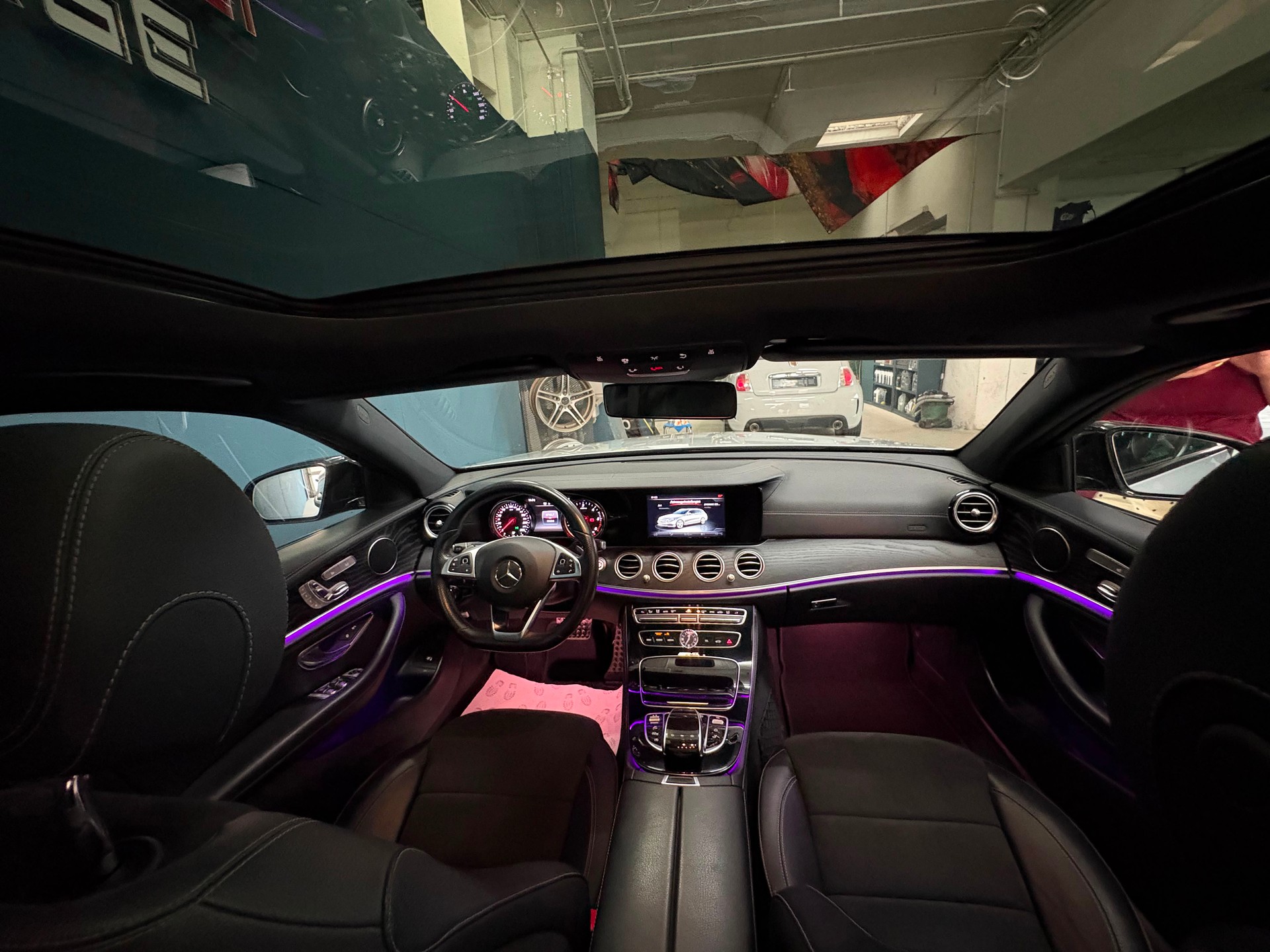 MERCEDES-BENZ E 220 d AMG Line 9G-Tronic-image-6