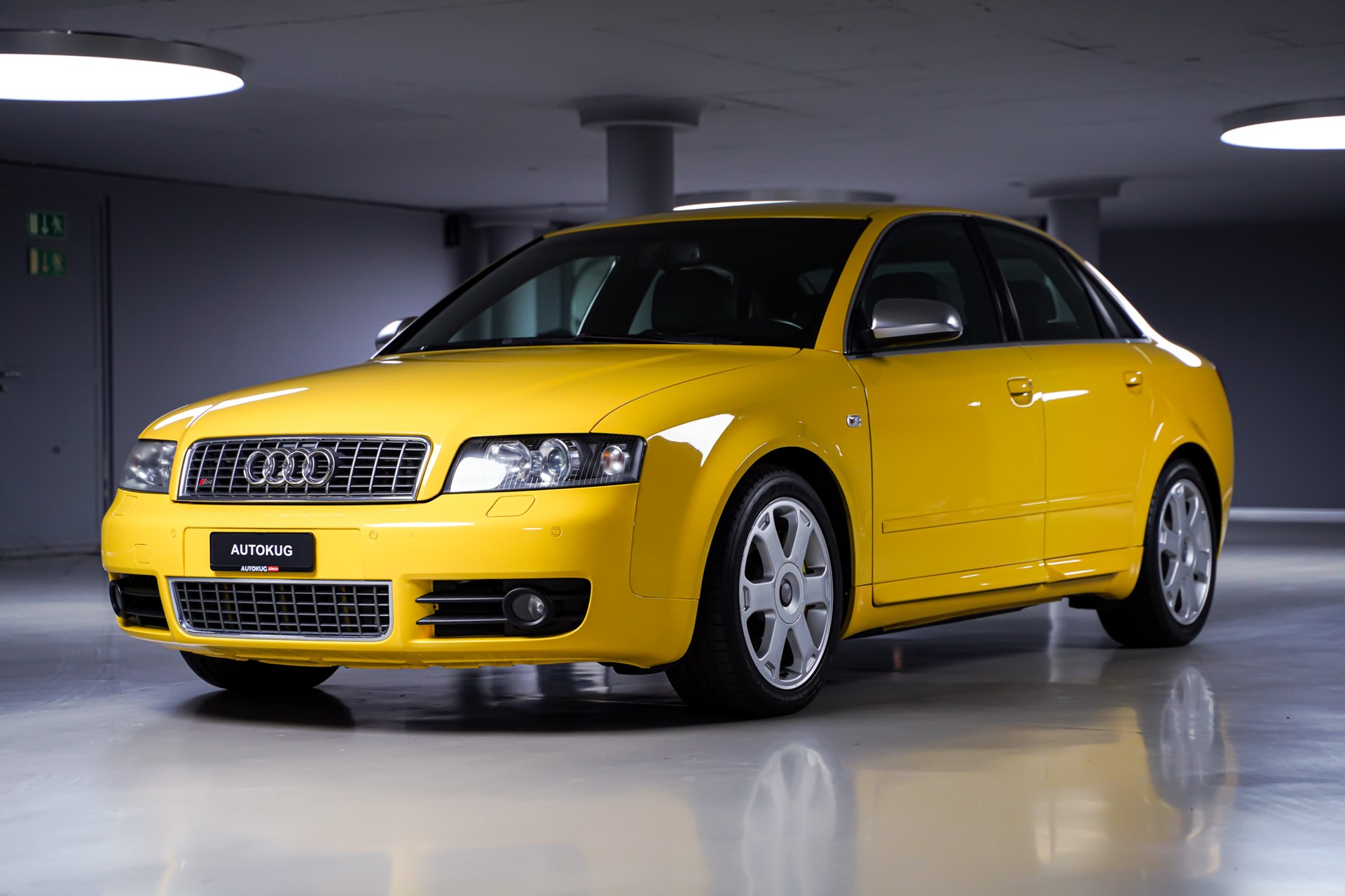 AUDI S4 4.2 V8 quattro