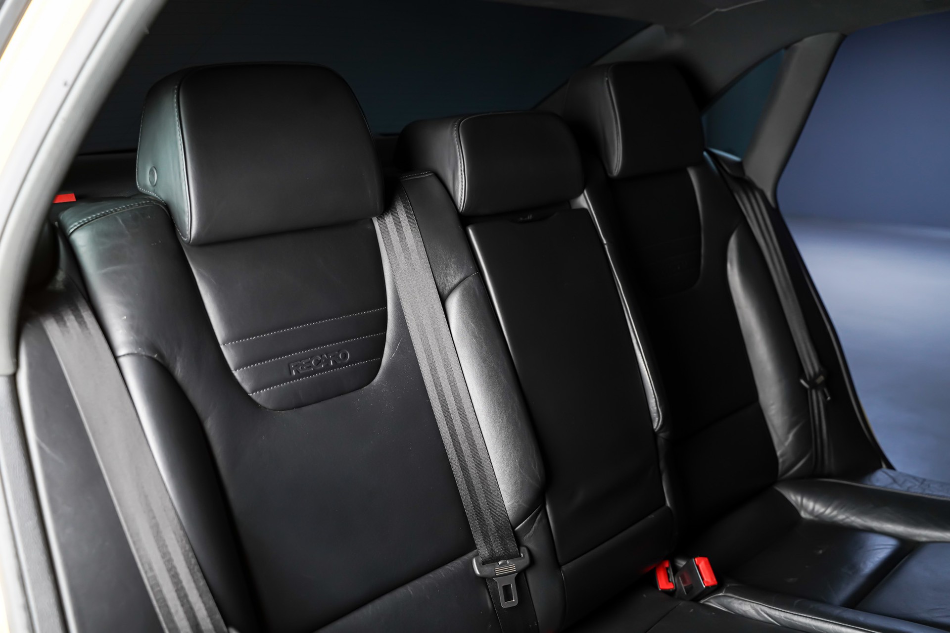 AUDI S4 4.2 V8 quattro-image-14