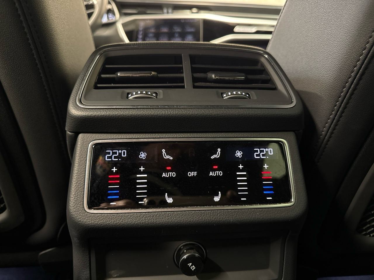 AUDI A6 Avant 40 TDI S line quattro S-tronic-image-11