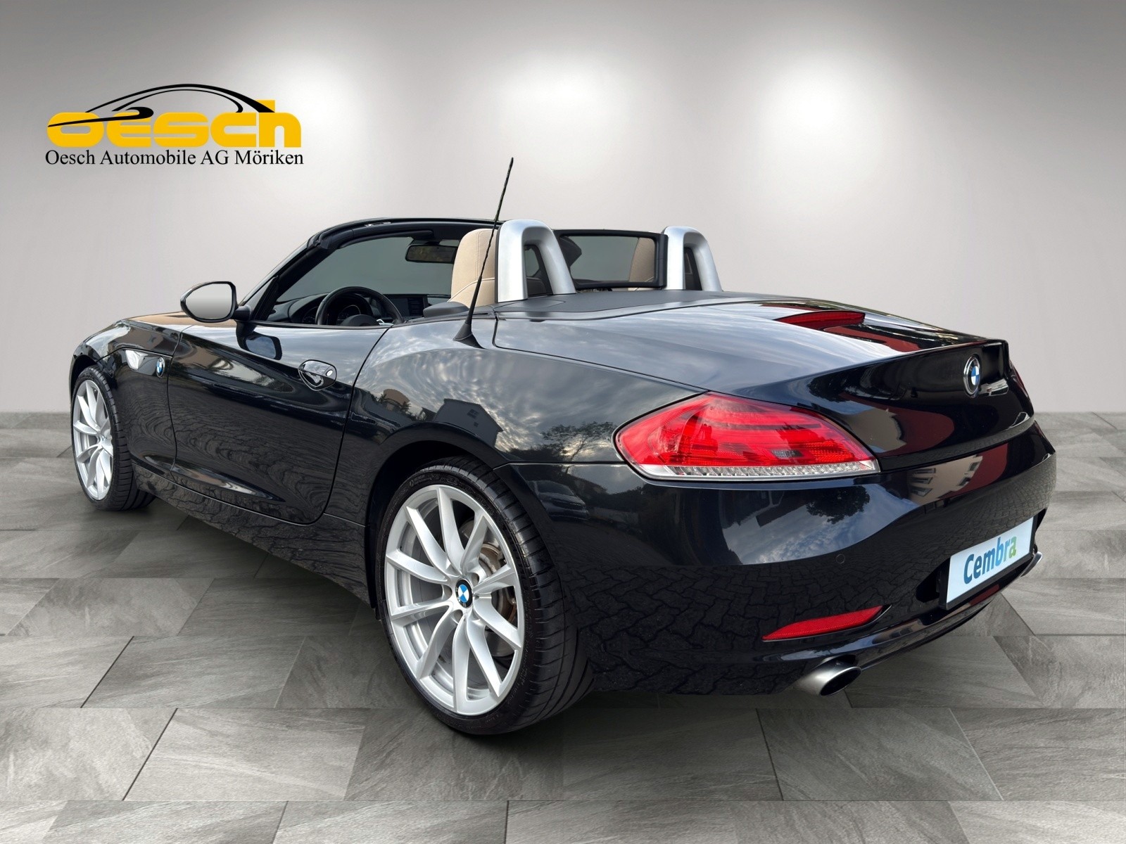 BMW Z4 35i sDrive DK Roadster-showroom-element-2