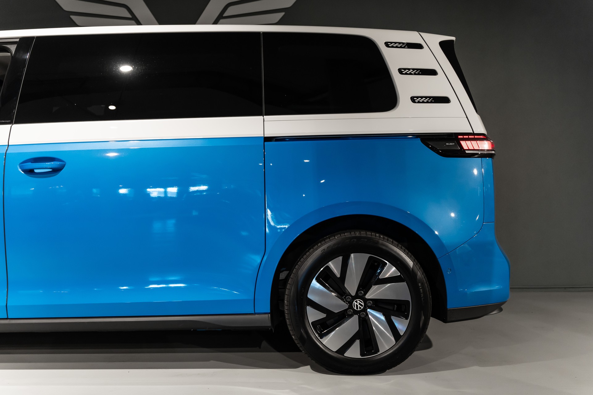 VW ID.Buzz LWB Pro 7-Sitzer-image-6