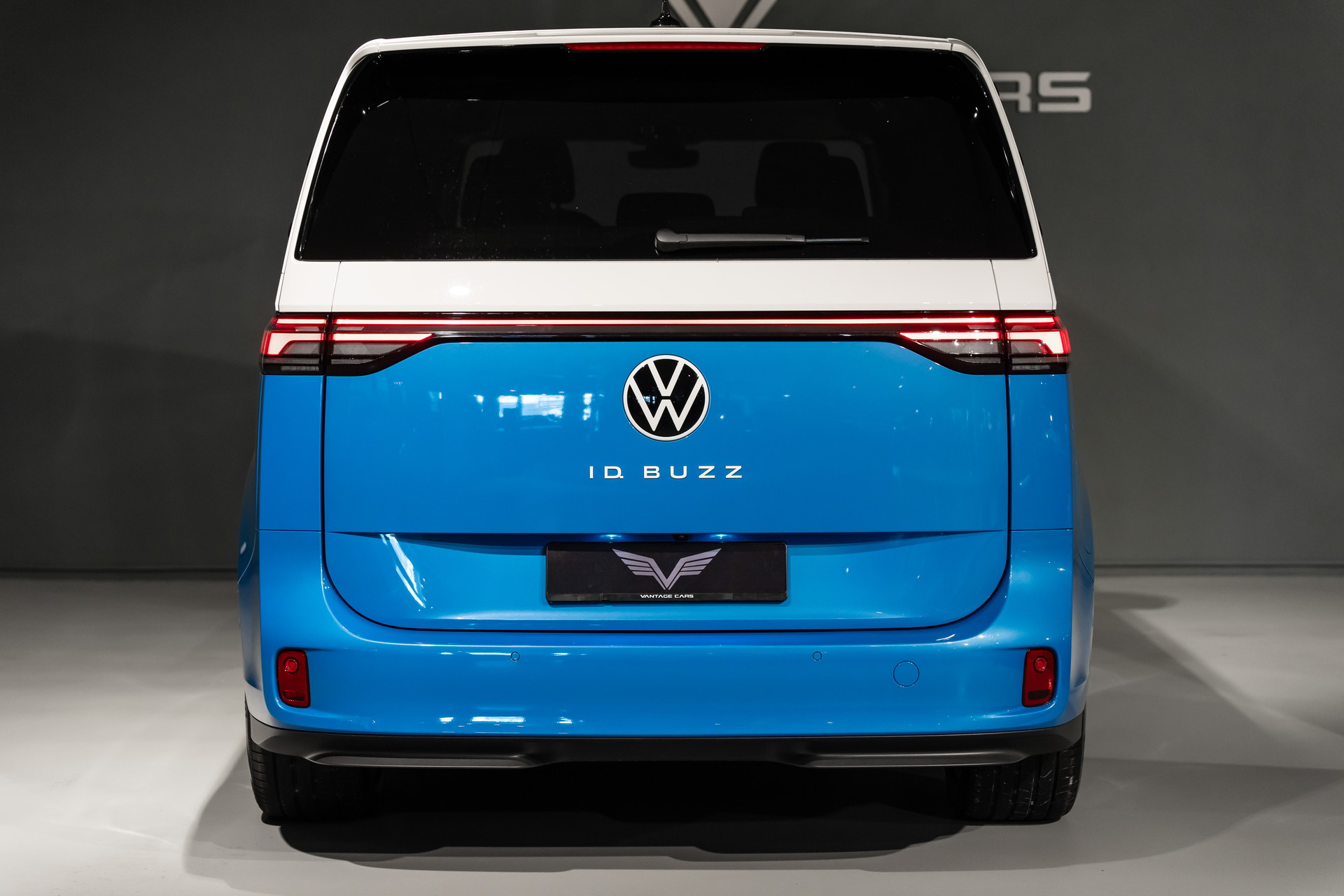 VW ID.Buzz LWB Pro 7-Sitzer-image-12