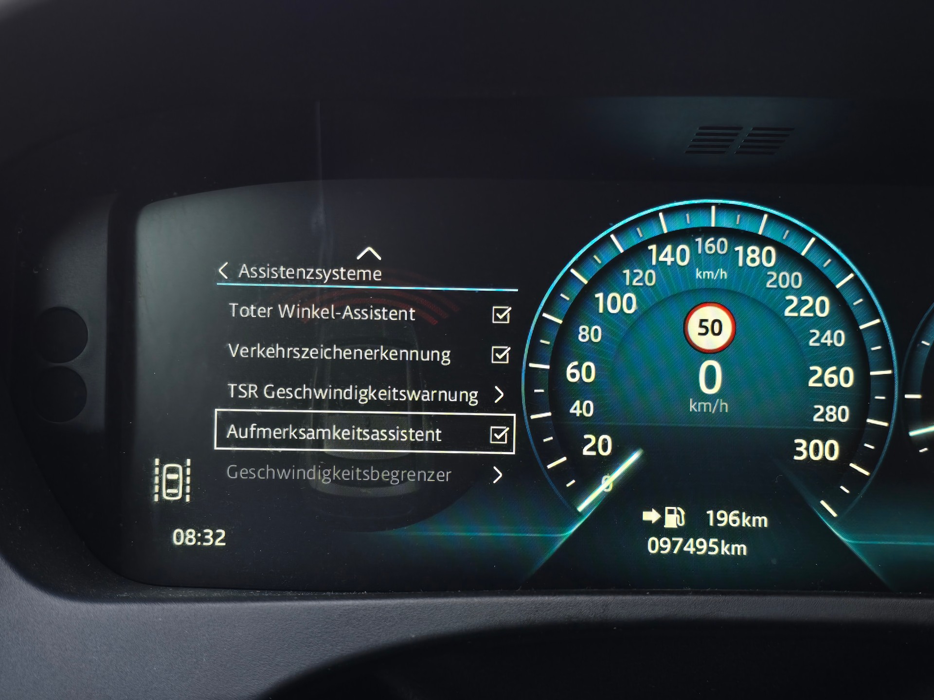 JAGUAR F-Pace 3.0 TD First Edition R-Sport AWD Automatik mit AHK-image-19