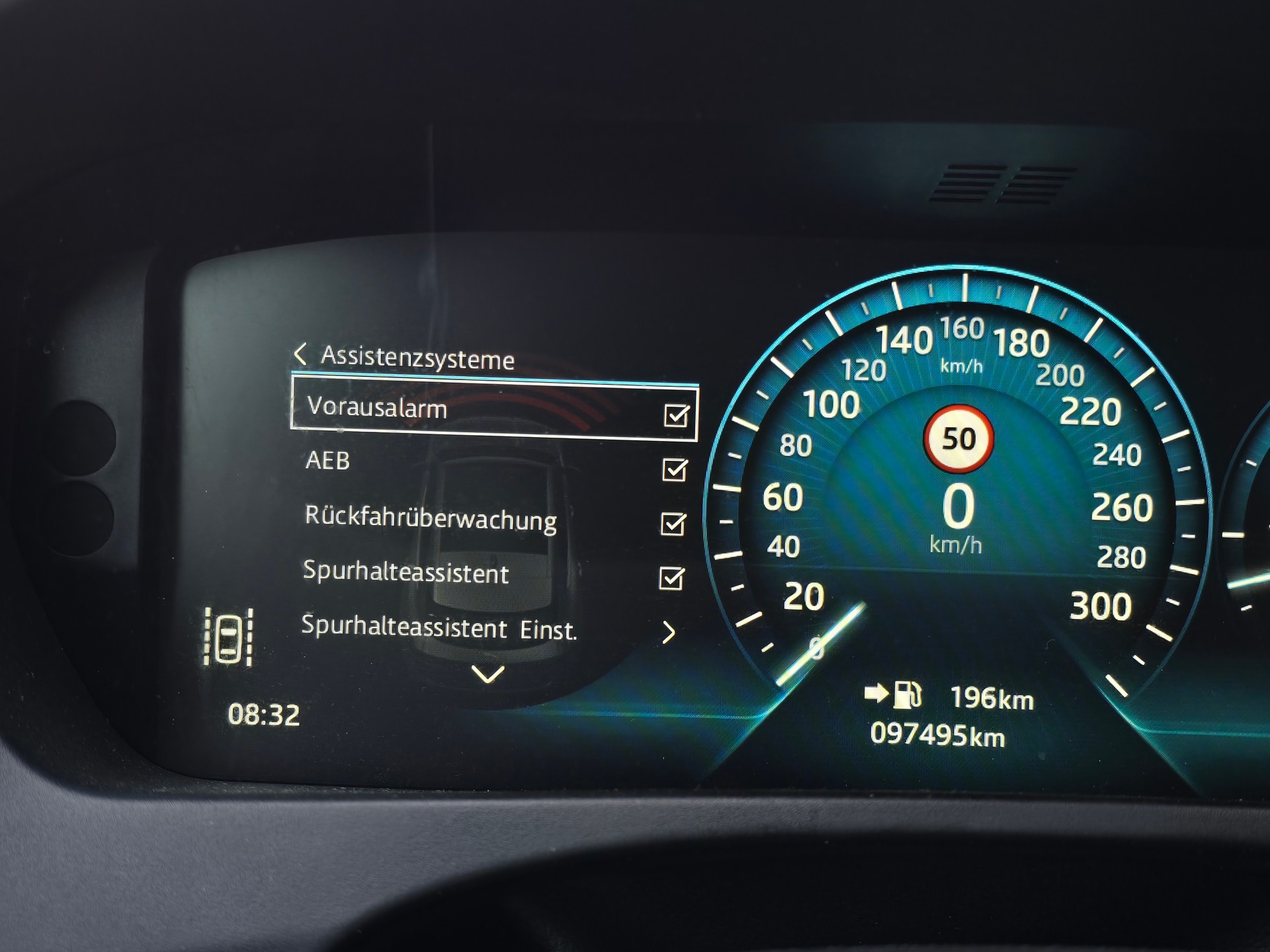 JAGUAR F-Pace 3.0 TD First Edition R-Sport AWD Automatik mit AHK-image-18