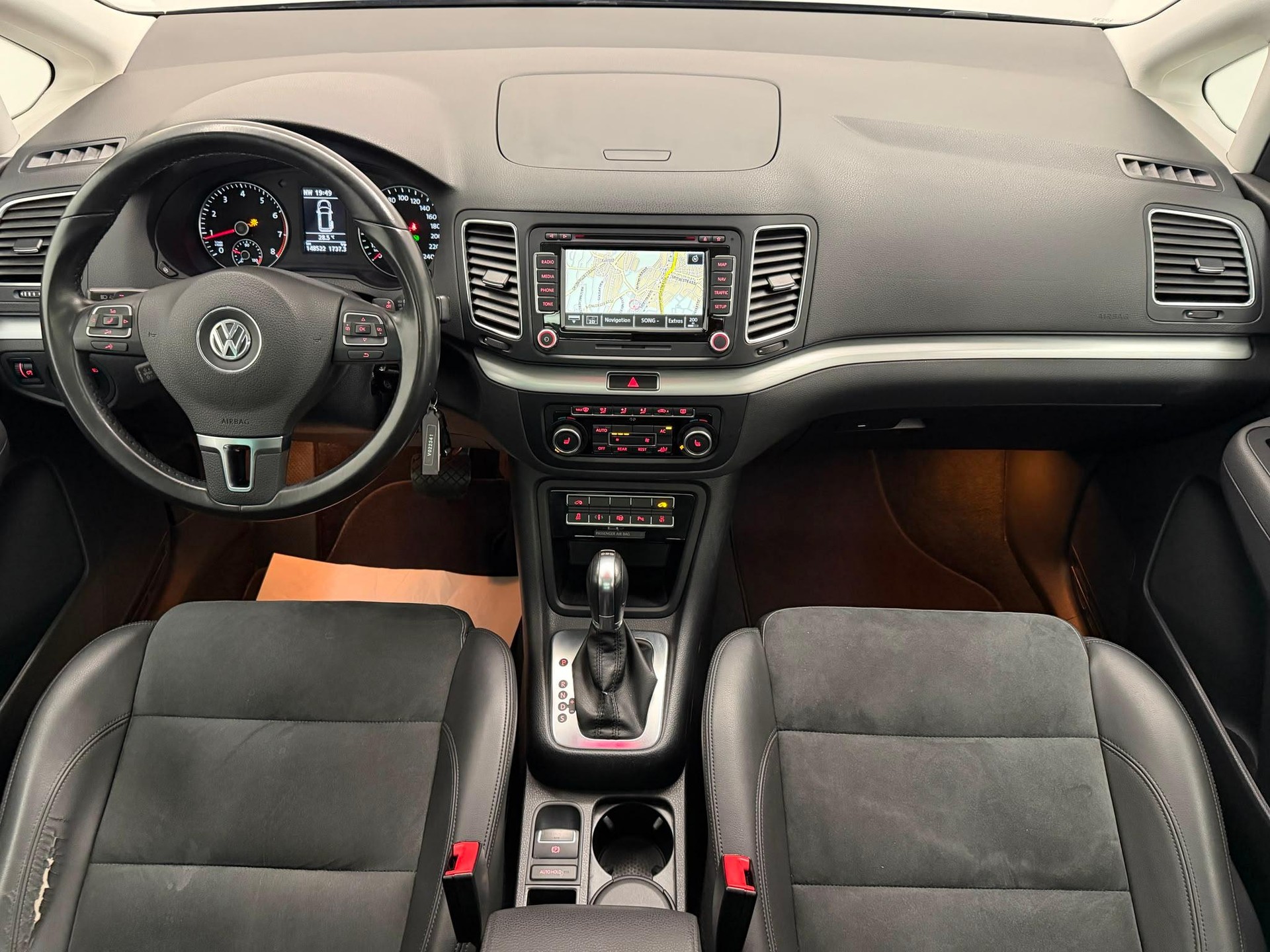 VW Sharan 2.0 TSI Highline DSG-image-13
