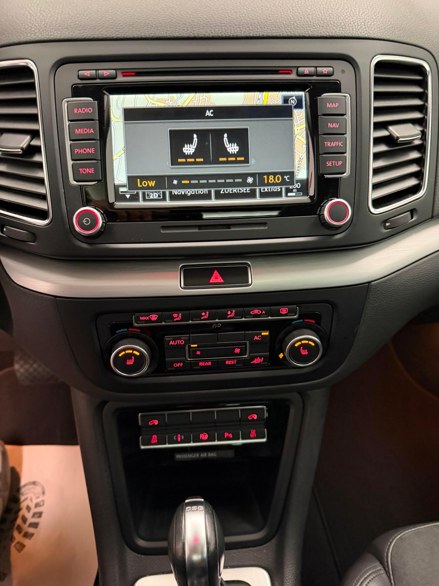VW Sharan 2.0 TSI Highline DSG-image-19