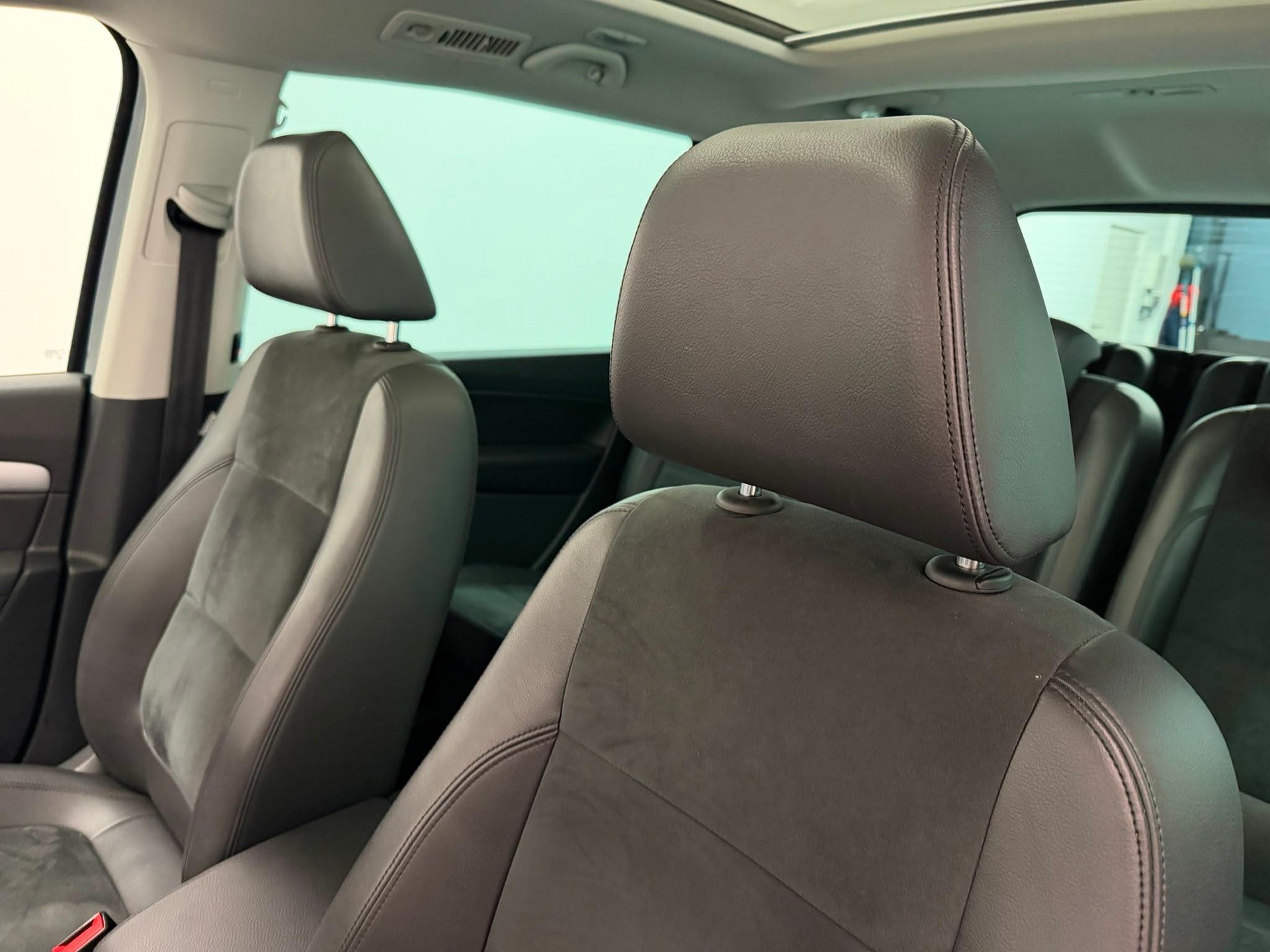 VW Sharan 2.0 TSI Highline DSG-image-14