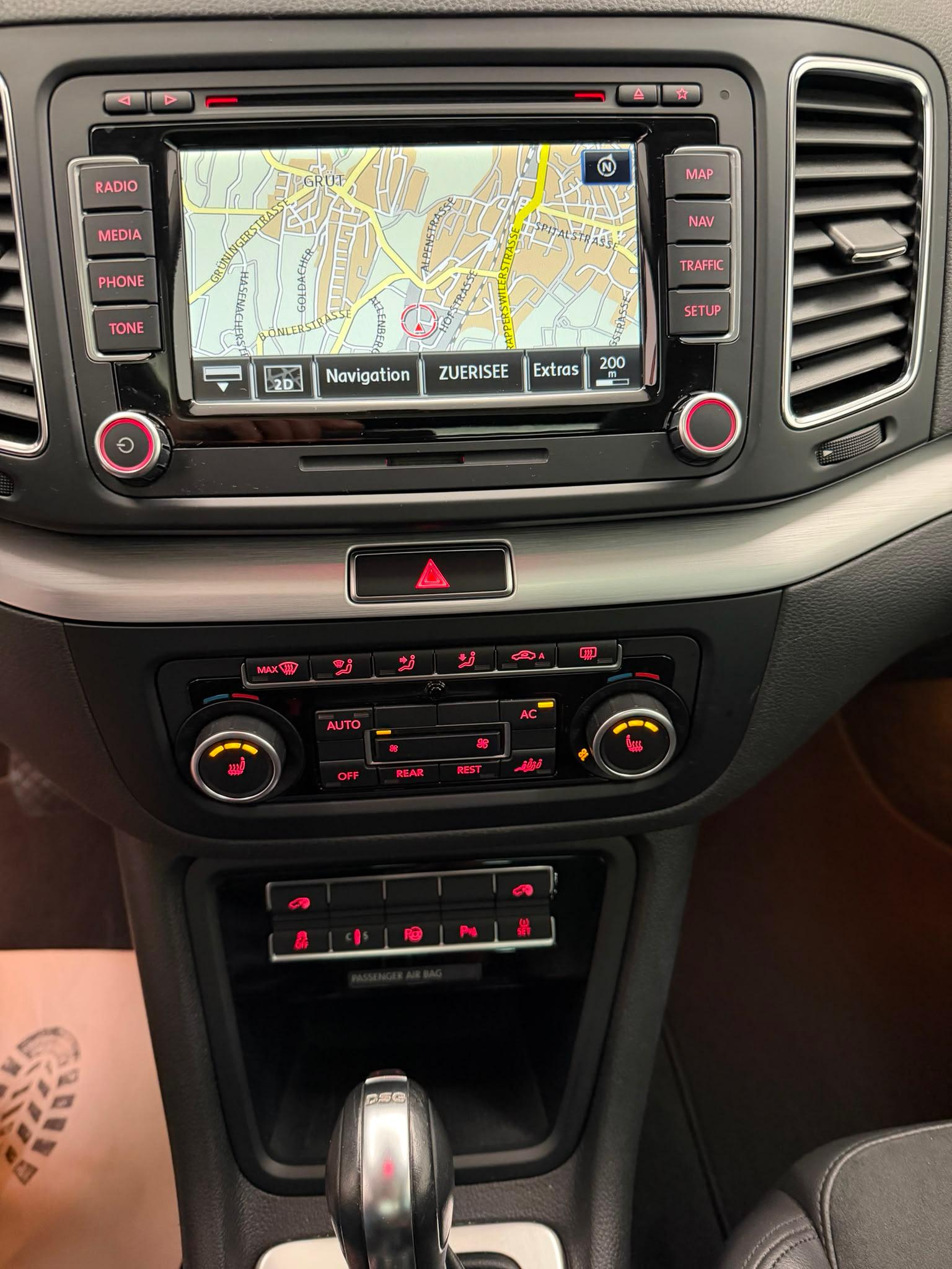 VW Sharan 2.0 TSI Highline DSG-image-18