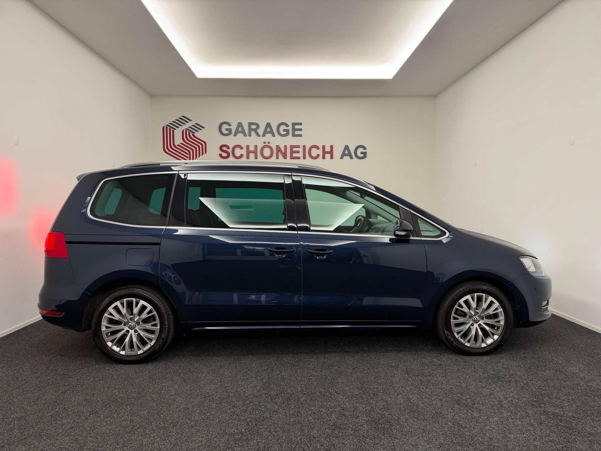 VW Sharan 2.0 TSI Highline DSG-showroom-element-3