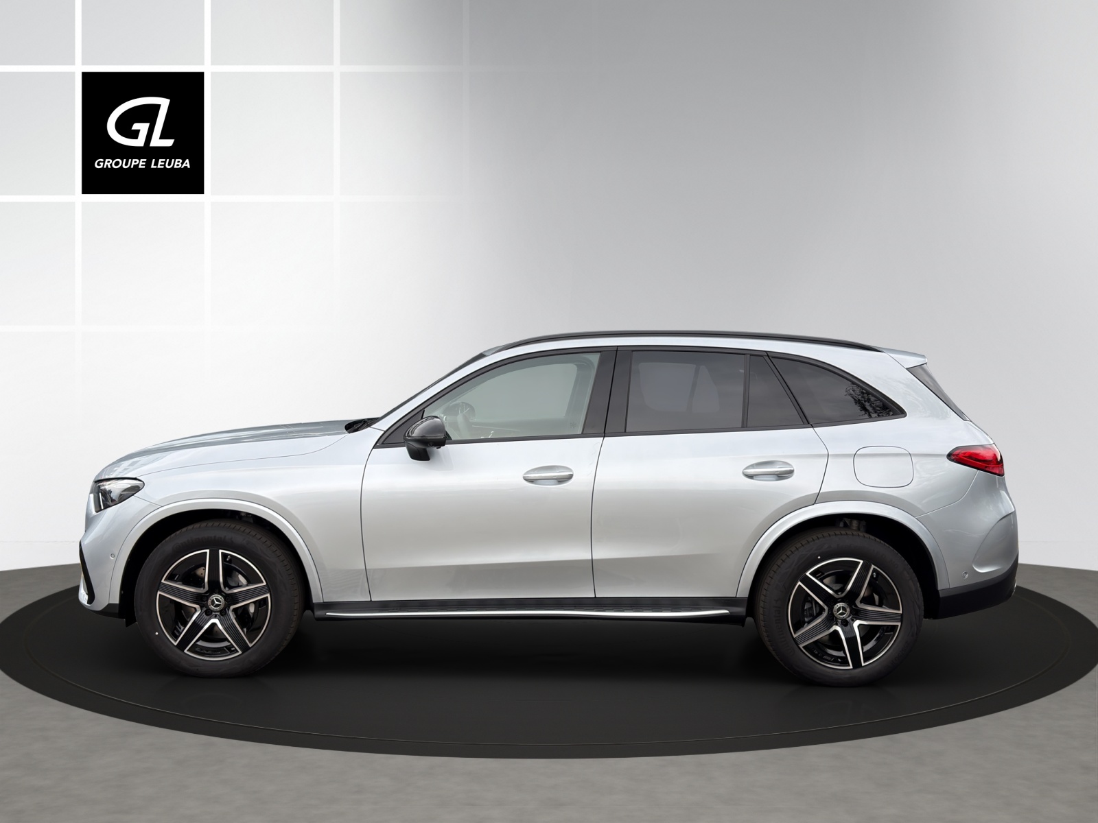 MERCEDES-BENZ GLC 400 e 4Matic EQ Star 9G-Tronic-showroom-element-2