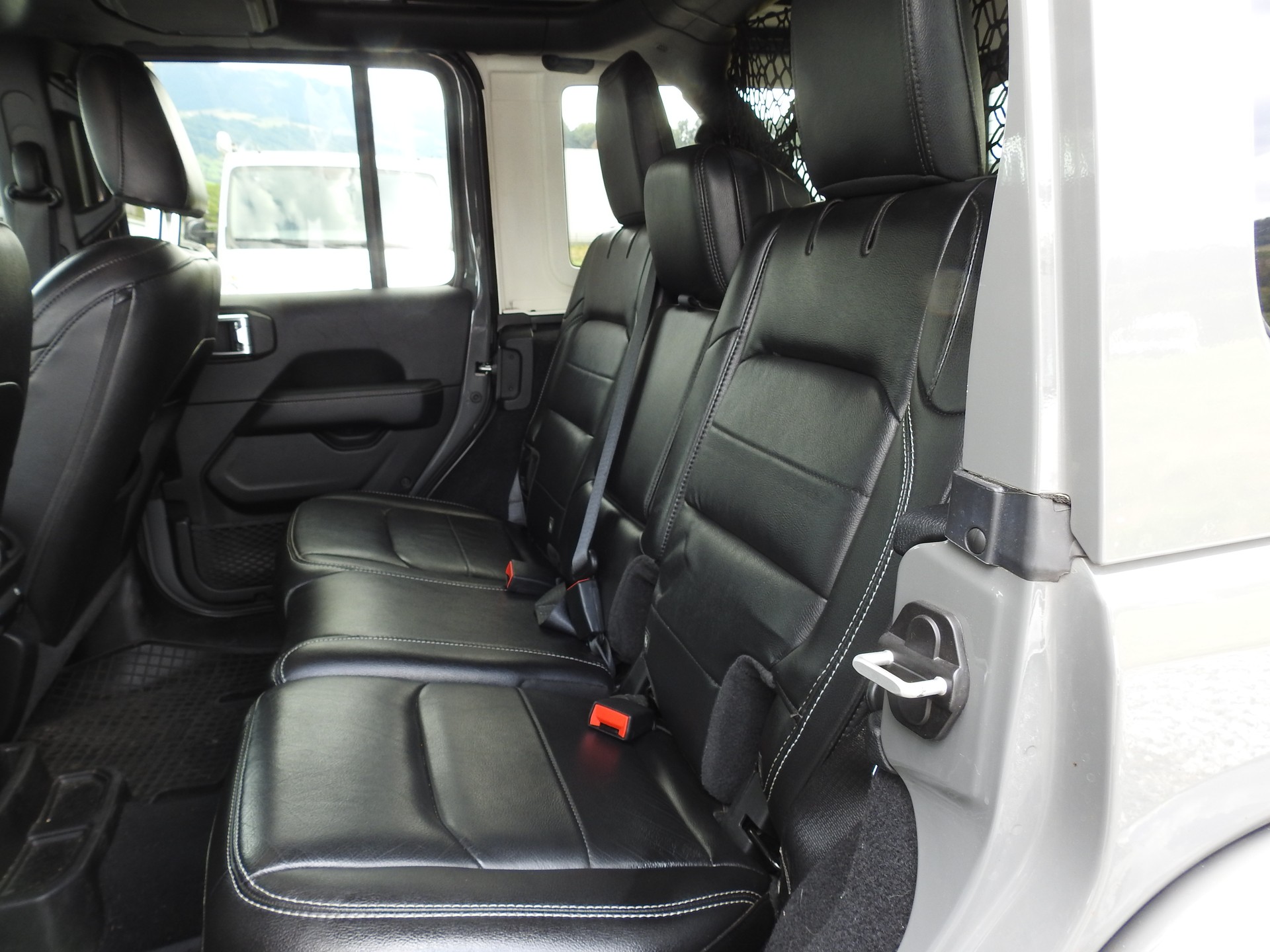 JEEP Wrangler 2.0 Unlimited Night Eagle Overland Automatic-image-16