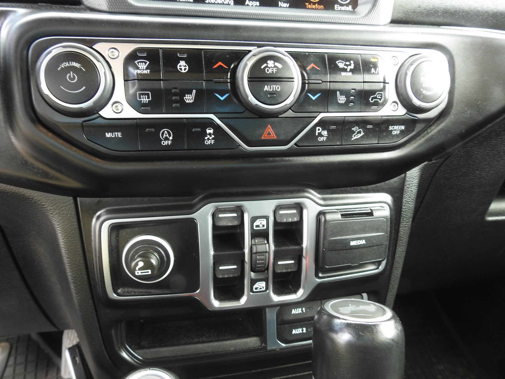 JEEP Wrangler 2.0 Unlimited Night Eagle Overland Automatic-image-24