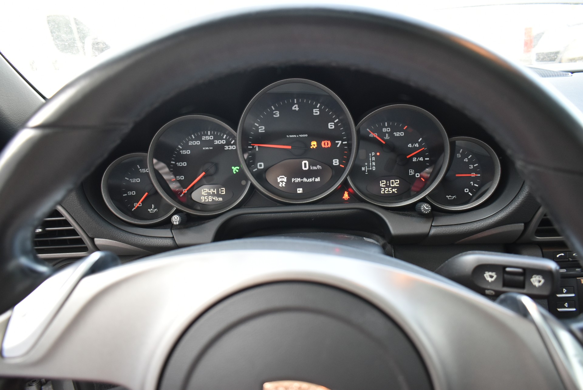 PORSCHE 911 Targa 4-image-1