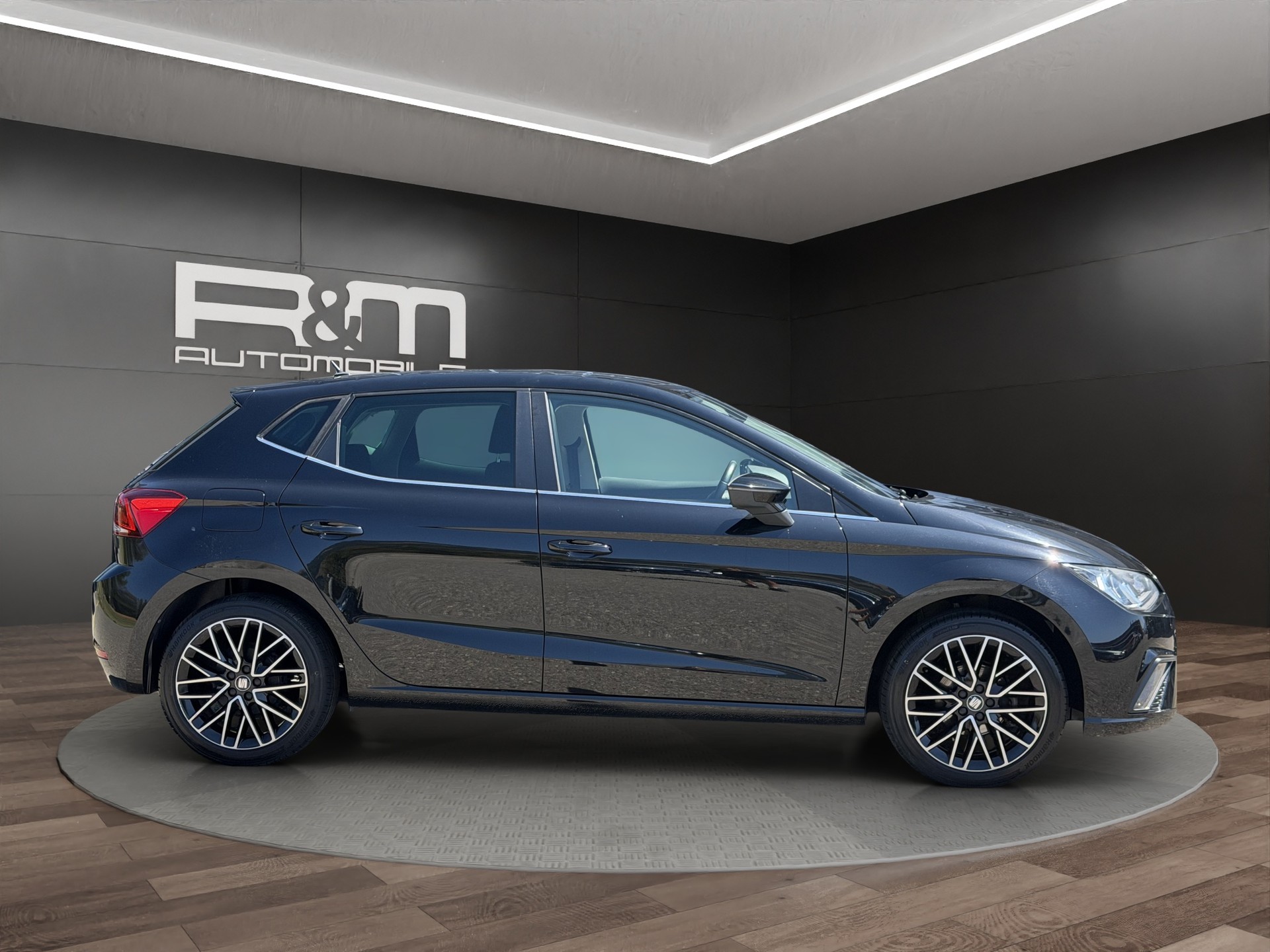 SEAT Ibiza 1.0 EcoTSI Style-showroom-element-3