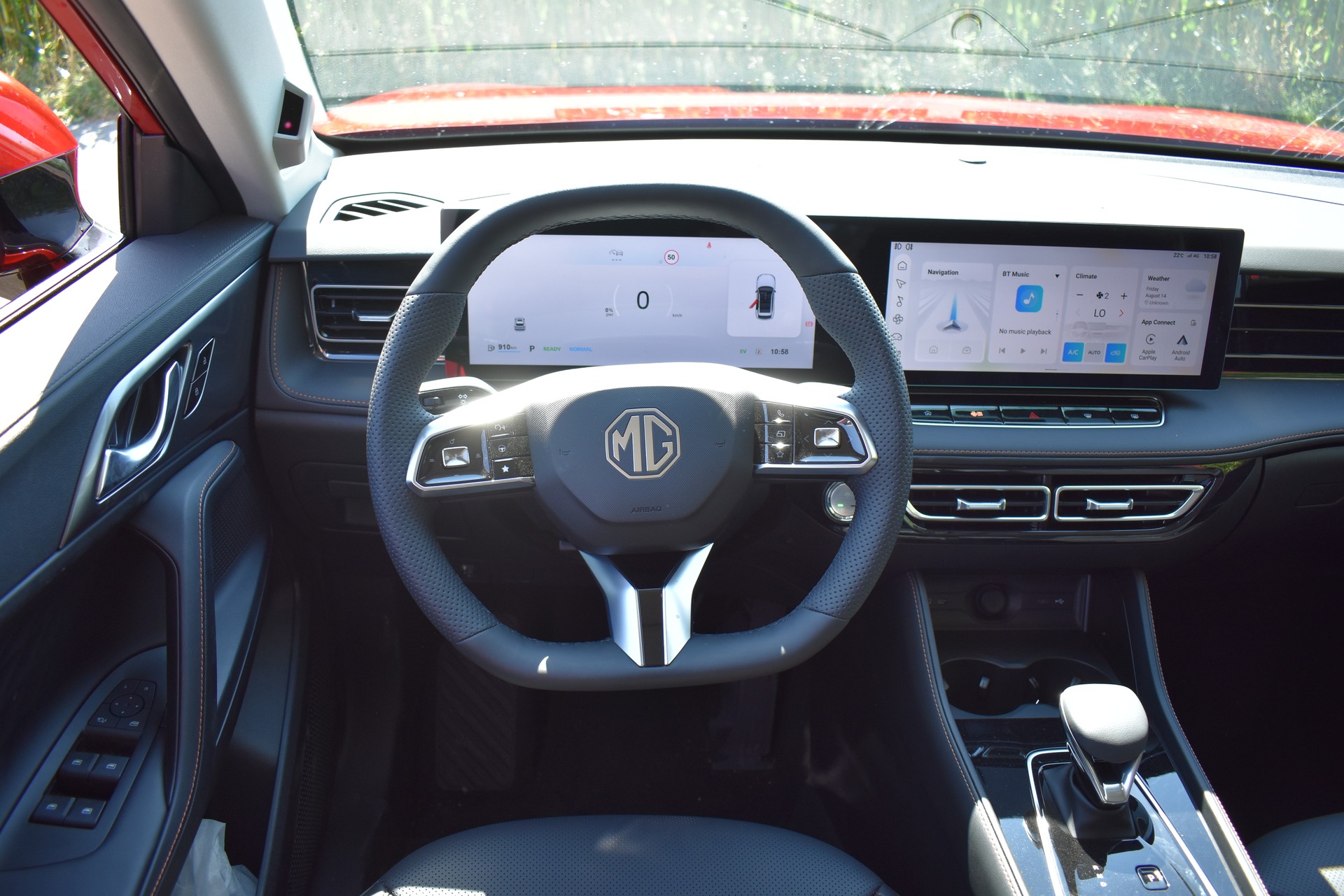 MG HS 1.5 T HEV Luxury-image-9