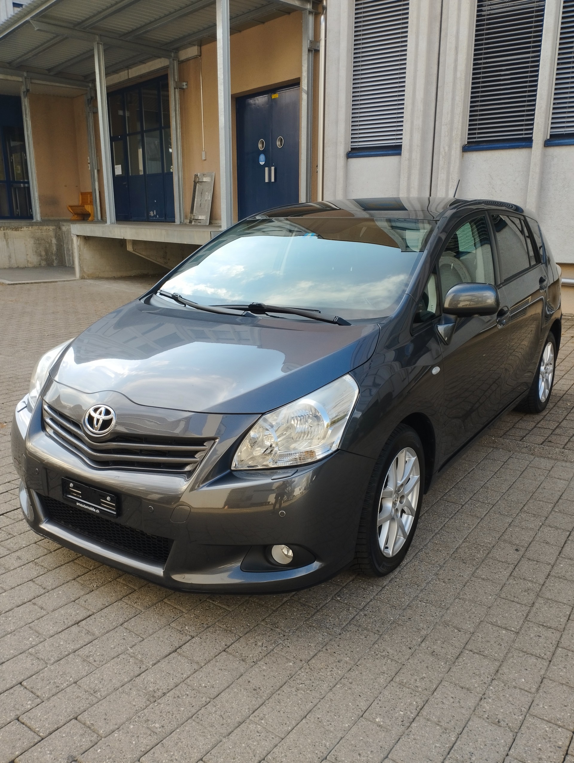 TOYOTA 2.2 D 7 Sitze Panorama MFK 08/06/26-image-1