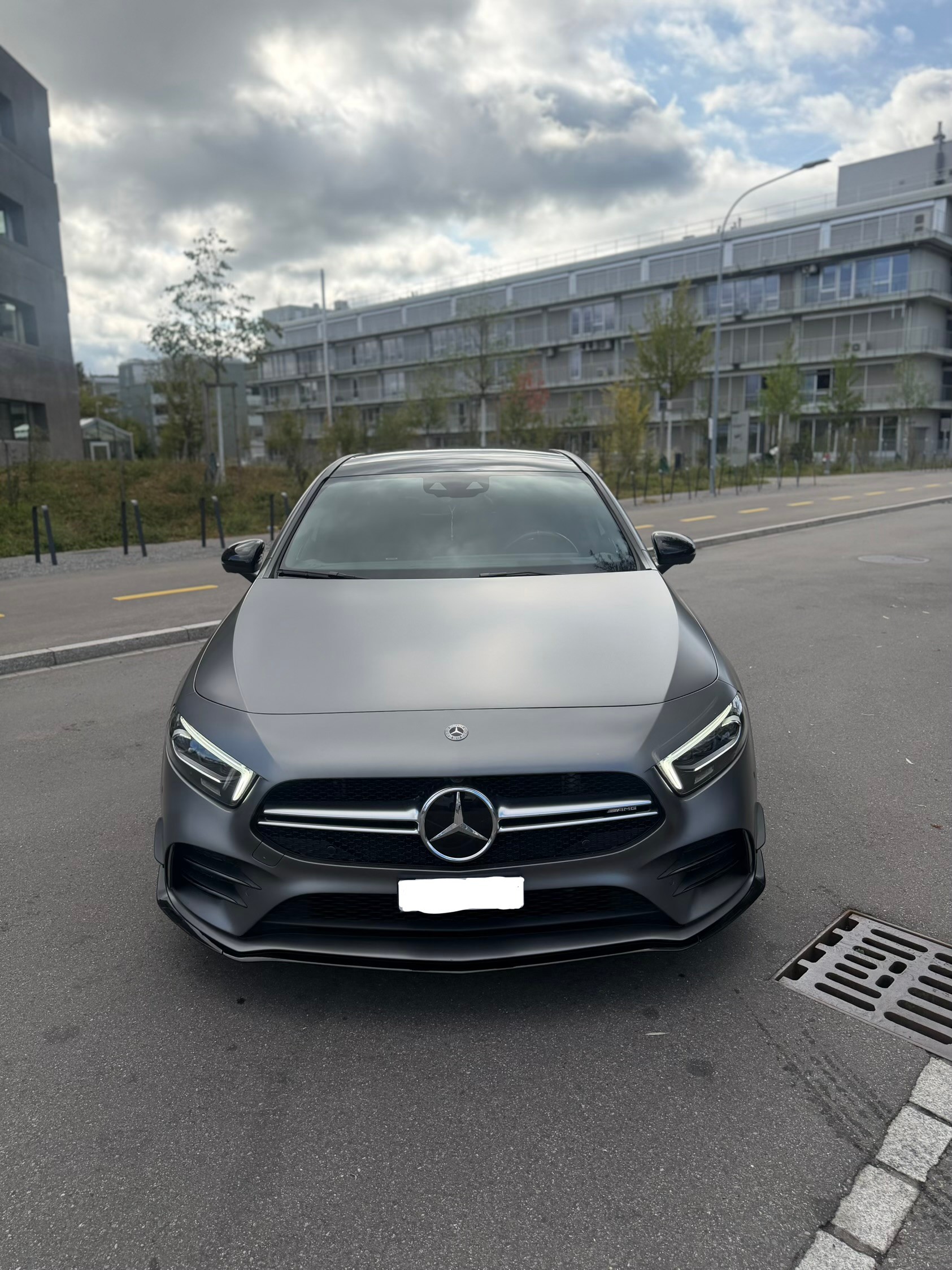 MERCEDES-BENZ A 35 AMG 4matic-image-1
