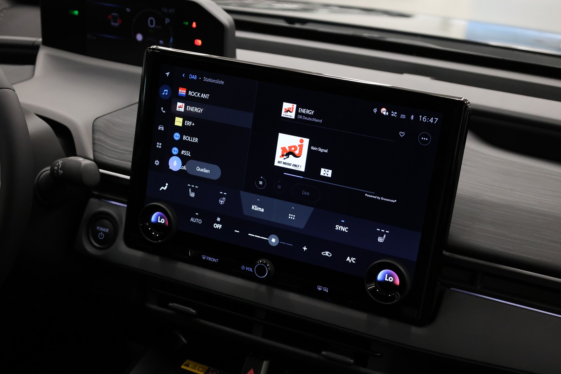 TOYOTA C-HR+ Style ICON FWD-image-25