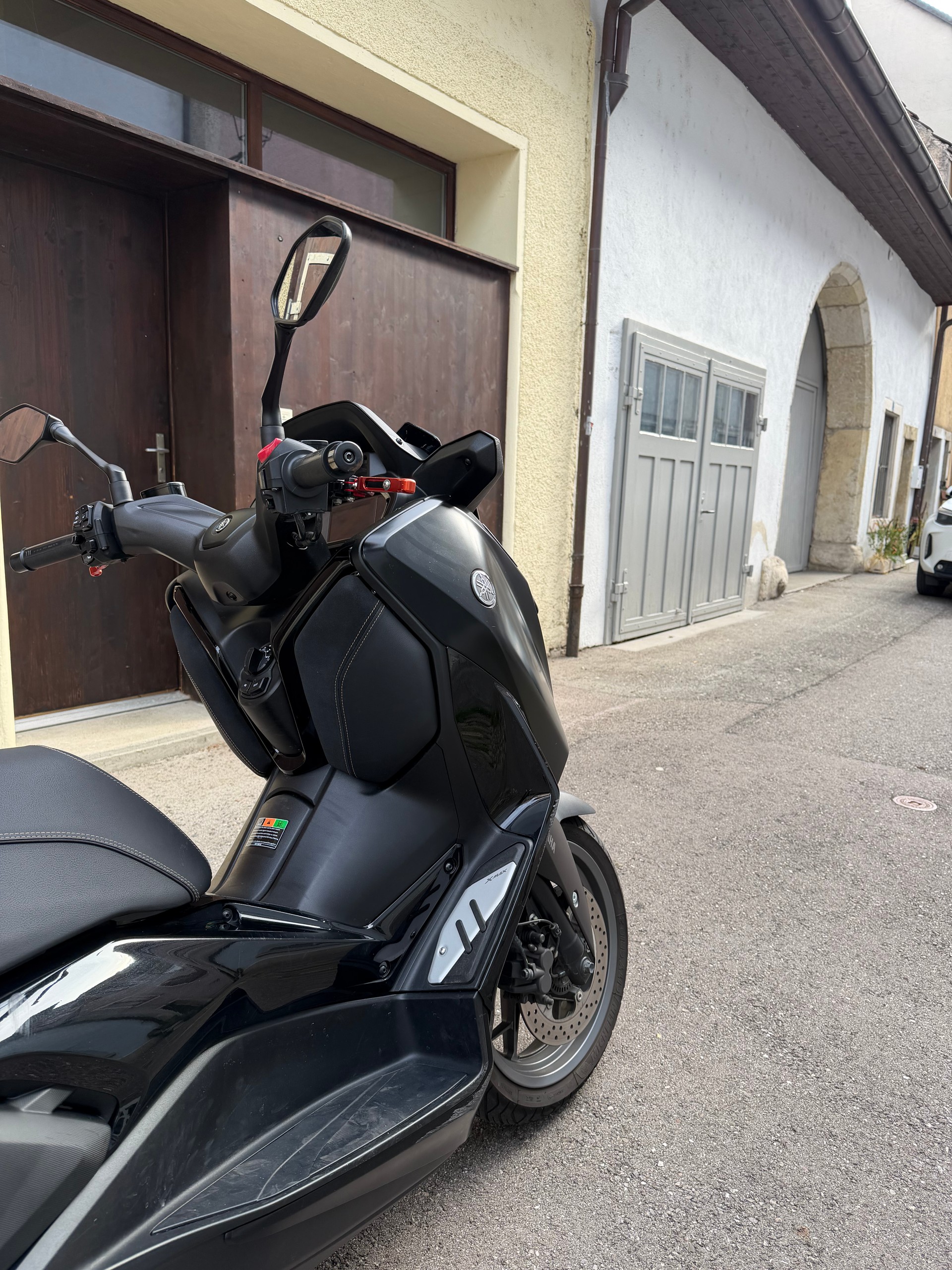 YAMAHA X-Max YP 125 Tech Max-image-1