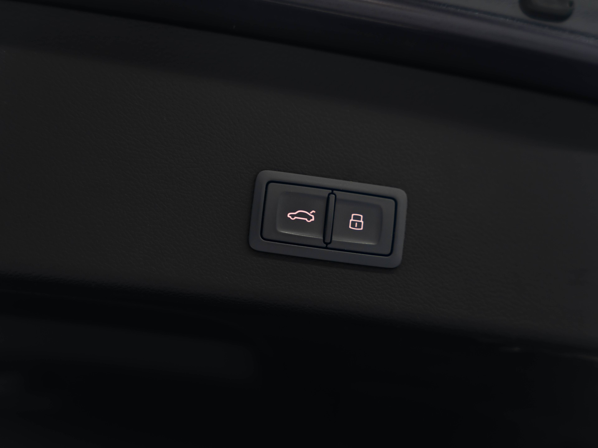 AUDI RS6 Avant 4.0 TFSI V8 quattro Tiptronic-image-30
