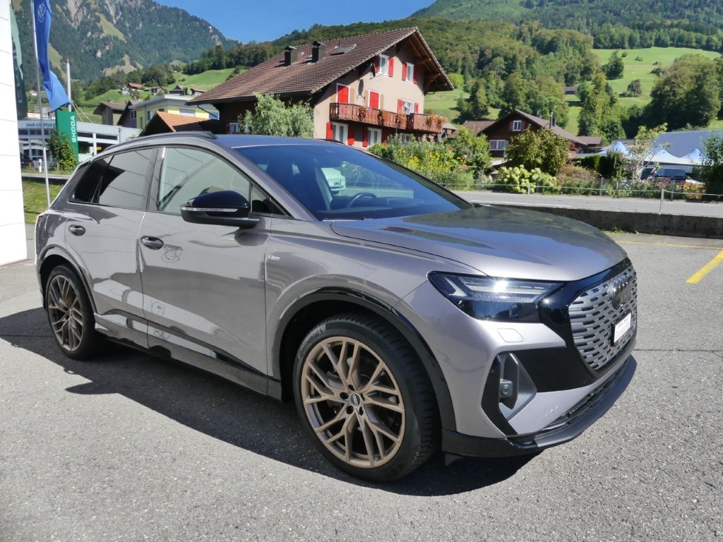 AUDI Q4 e-tron 50 quattro-image-4