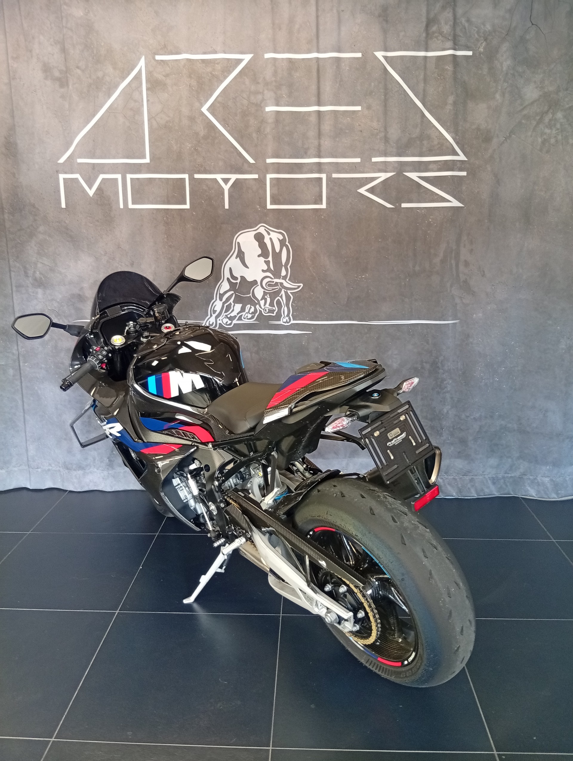 BMW M 1000 RR-image-5
