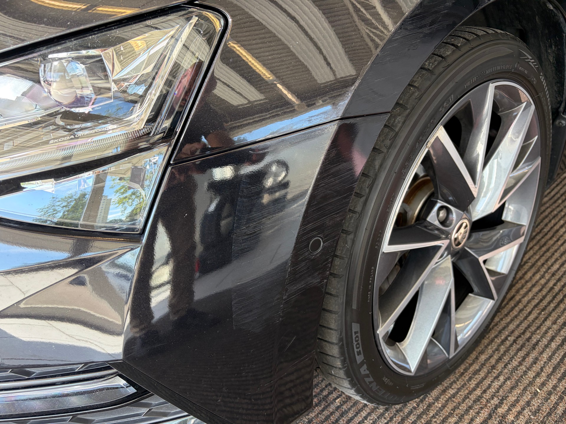 SKODA Superb Combi 2.0 TDi SportLine 4x4 DSG | CH | AHK |-image-37
