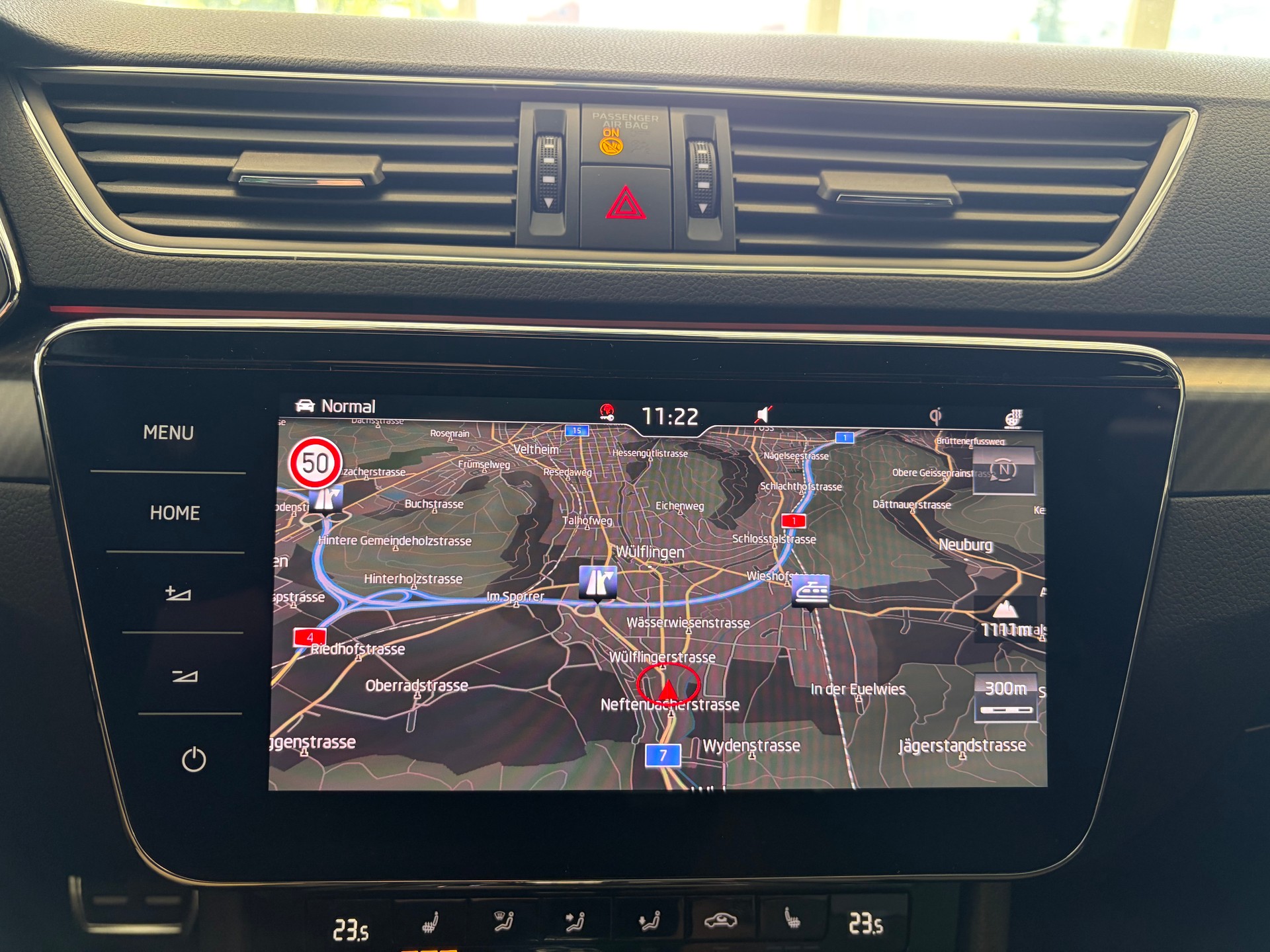 SKODA Superb Combi 2.0 TDi SportLine 4x4 DSG | CH | AHK |-image-16