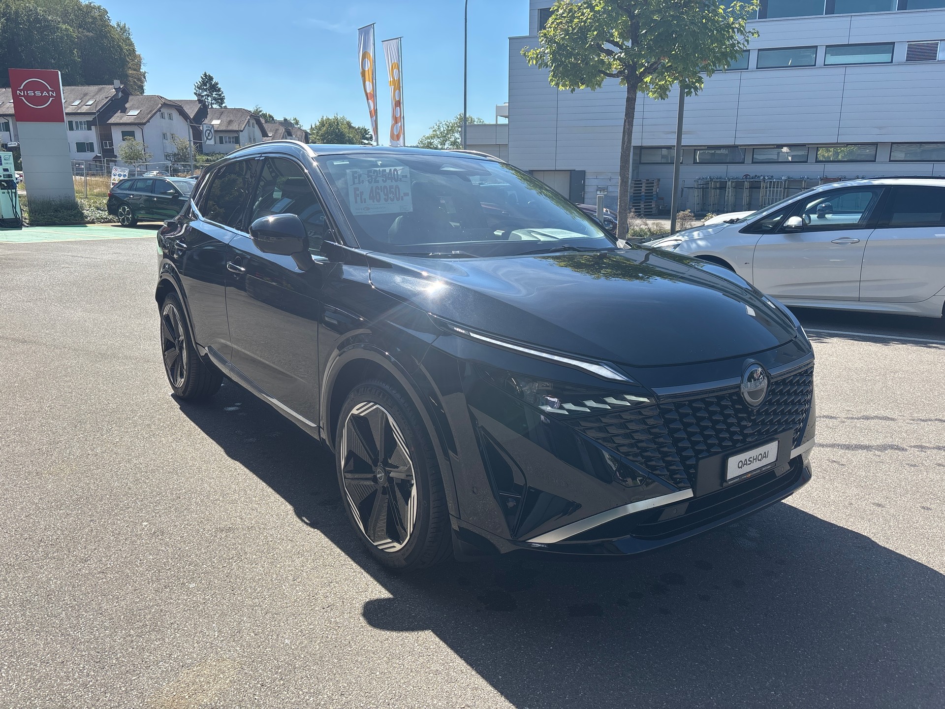 NISSAN Qashqai 1.5 VC-T e-Power Tekna+-showroom-element-3
