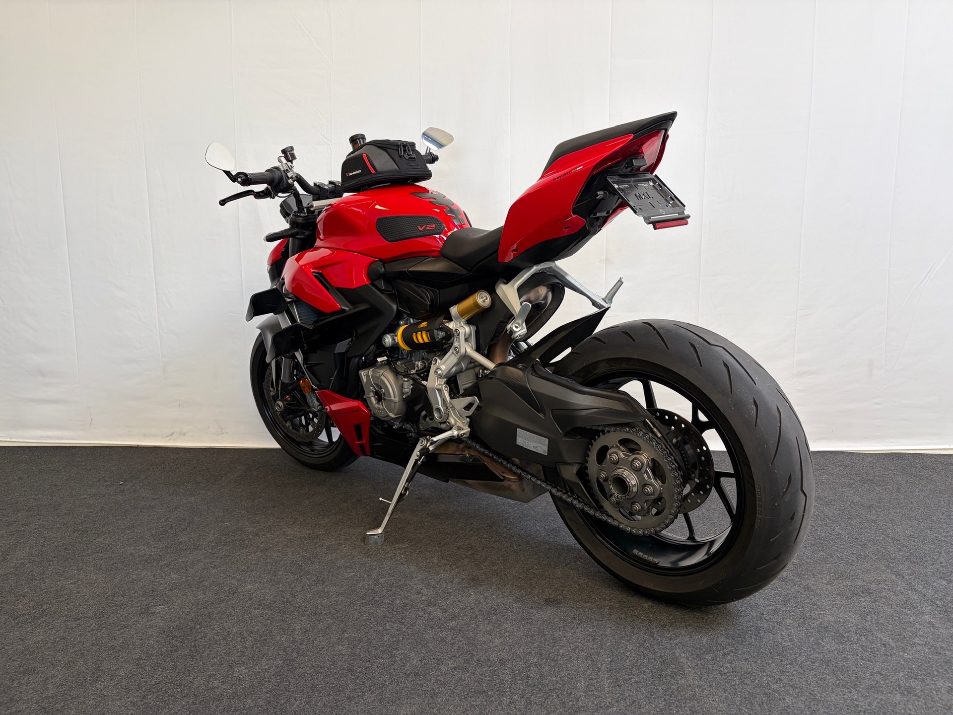 DUCATI Streetfighter V2-image-5