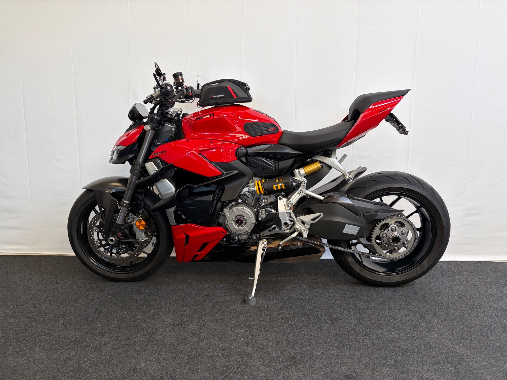 DUCATI Streetfighter V2-image-4