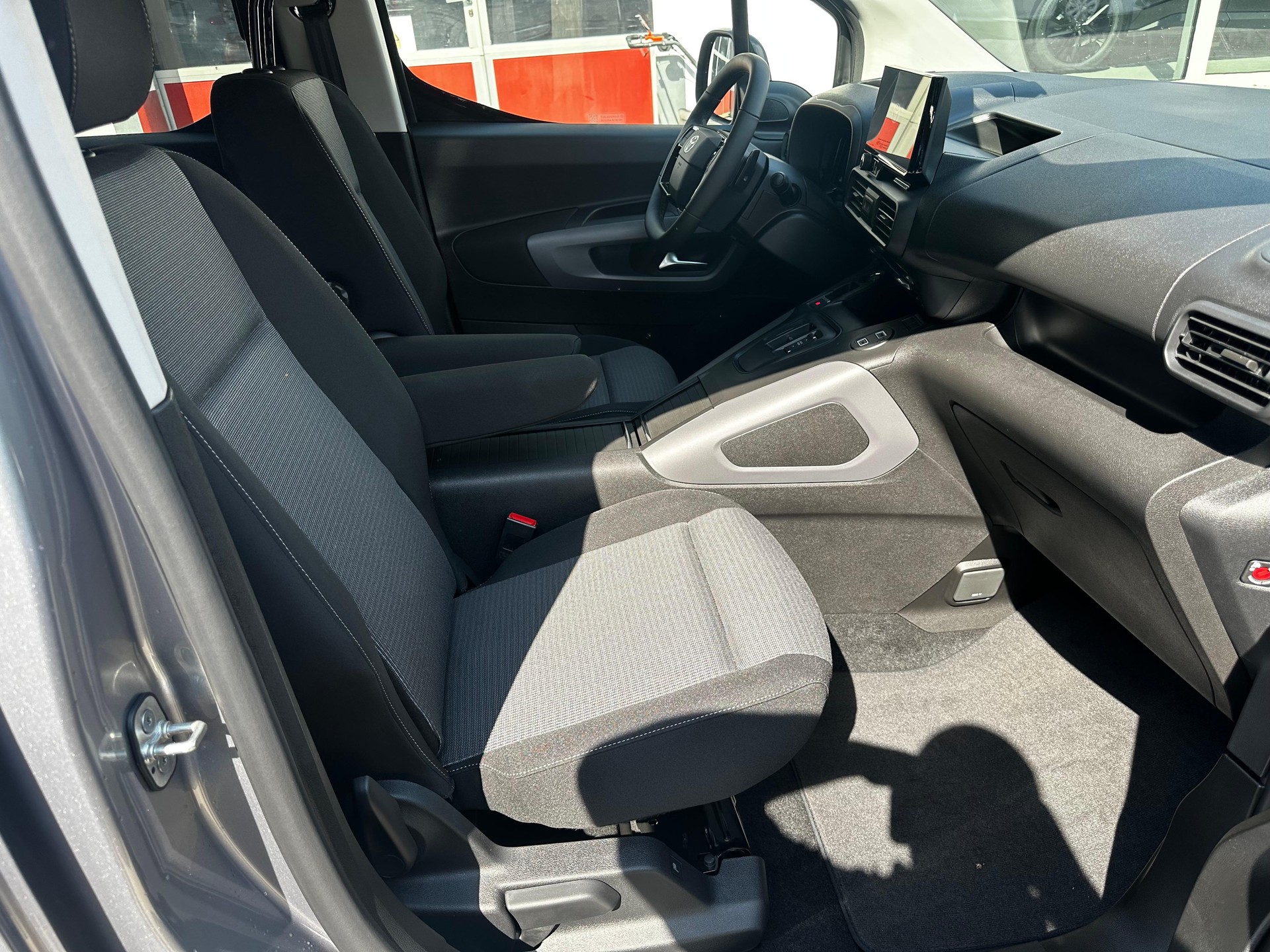TOYOTA Proace City Verso L2 1.5 HDi 130 Trend-image-12