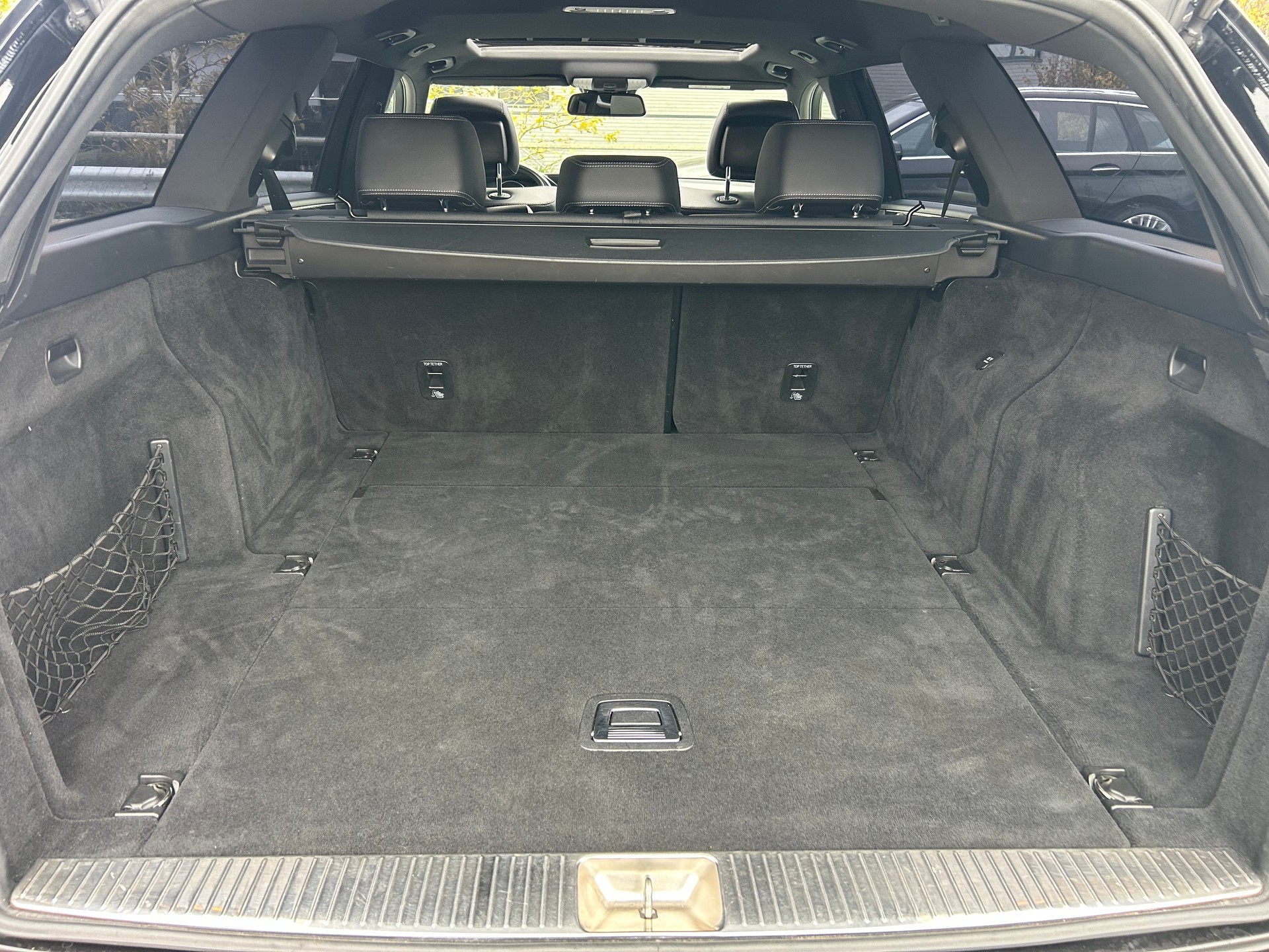 MERCEDES-BENZ E 350 BlueTEC Avantgarde 4Matic 7G-Tronic-image-16