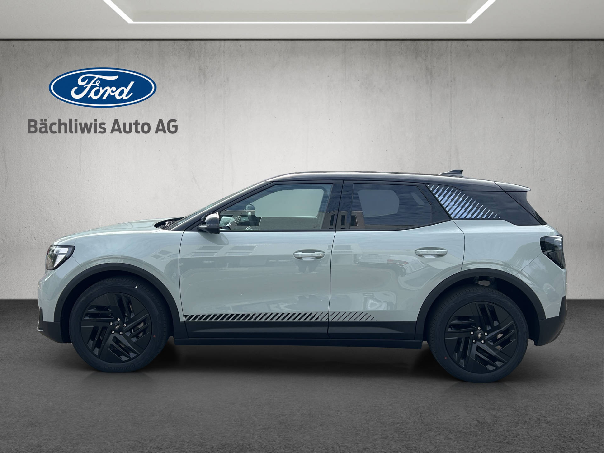 FORD Explorer Extended Range Collection AWD-showroom-element-1