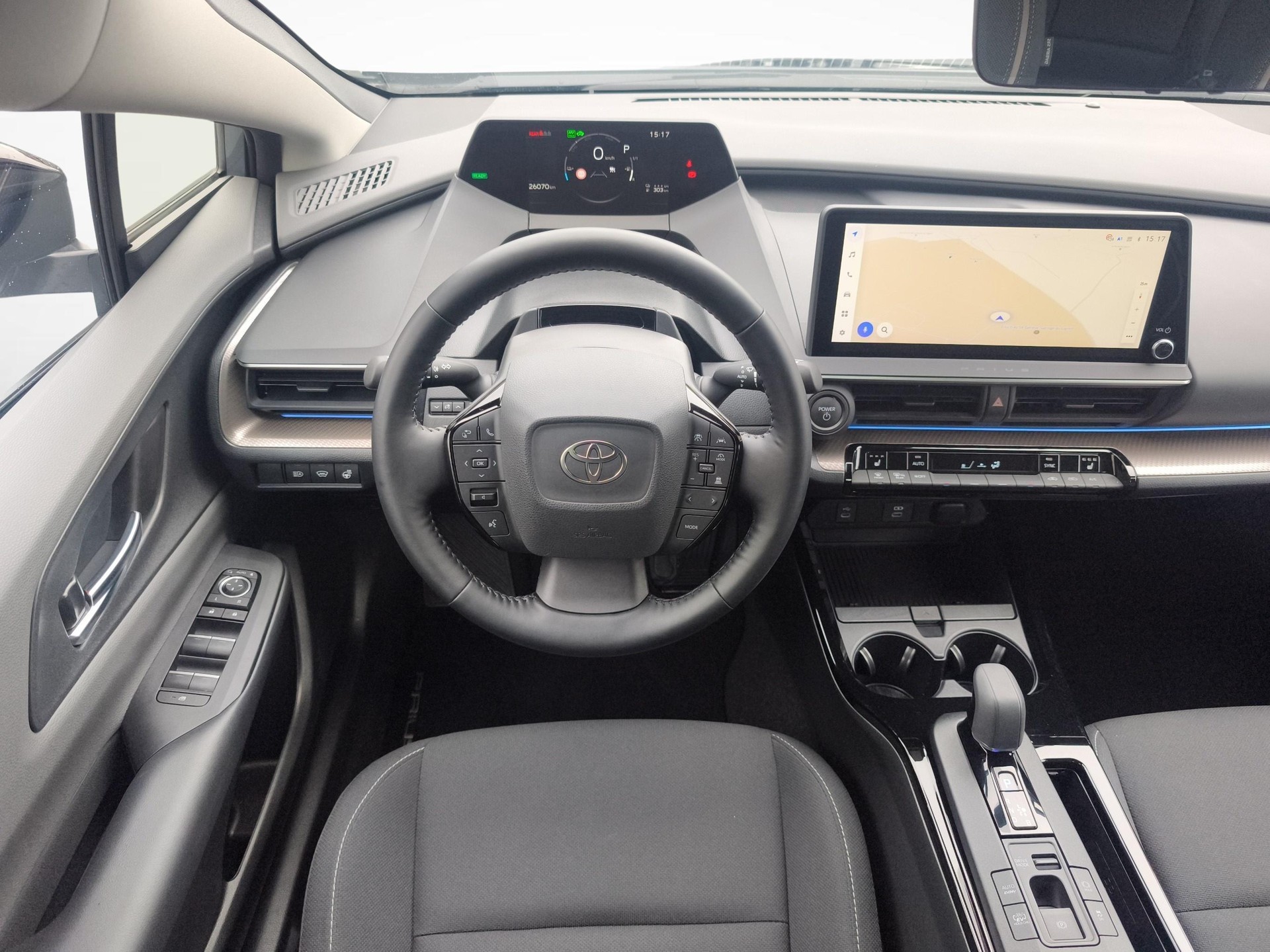 TOYOTA Prius 2.0 Plug-In-Hybrid Style-showroom-element-3