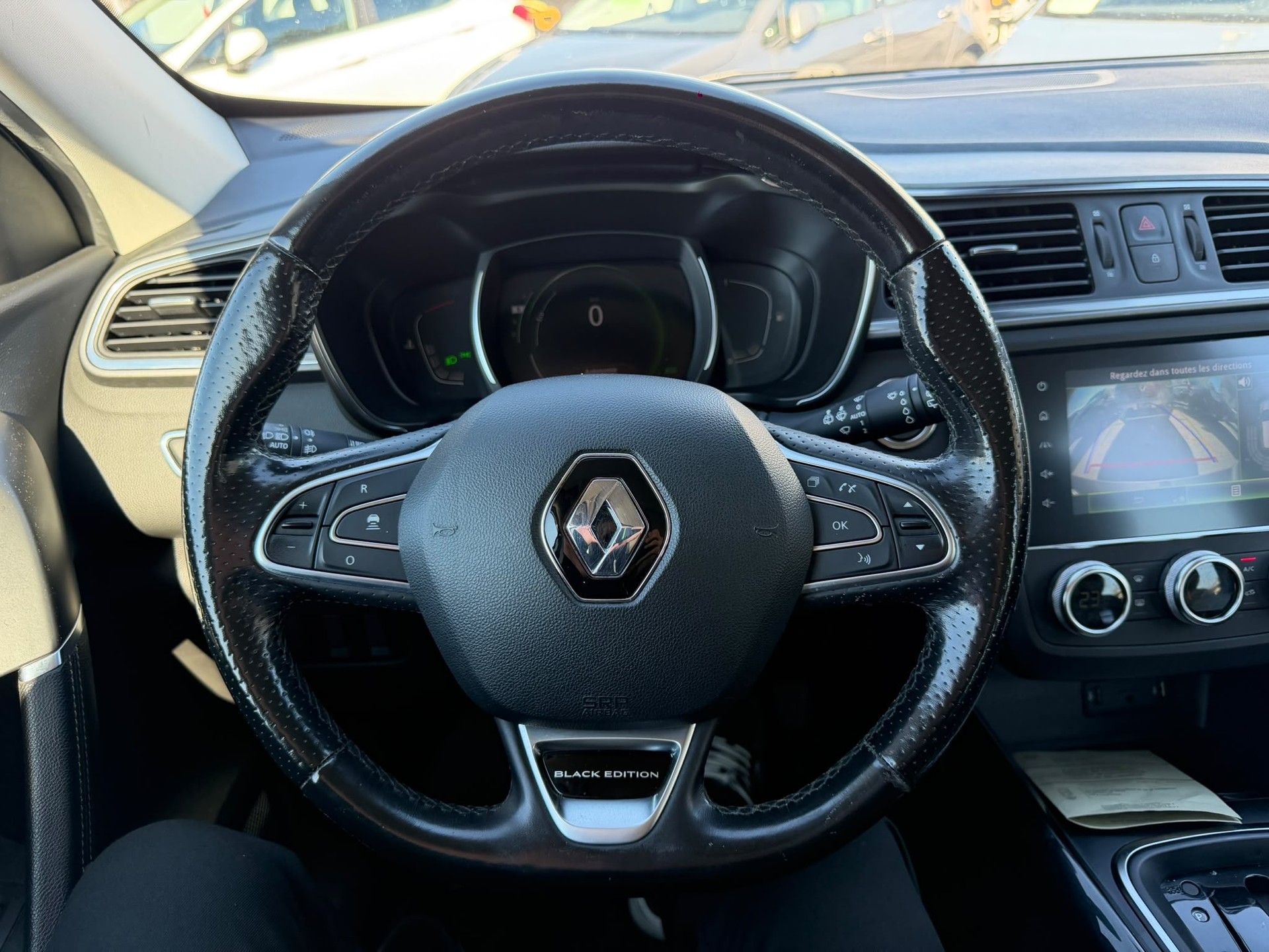 RENAULT Kadjar 1.3 16V Turbo Black Edition EDC GARANTIE 2 ans Expertiser du jour🇨🇭-image-8