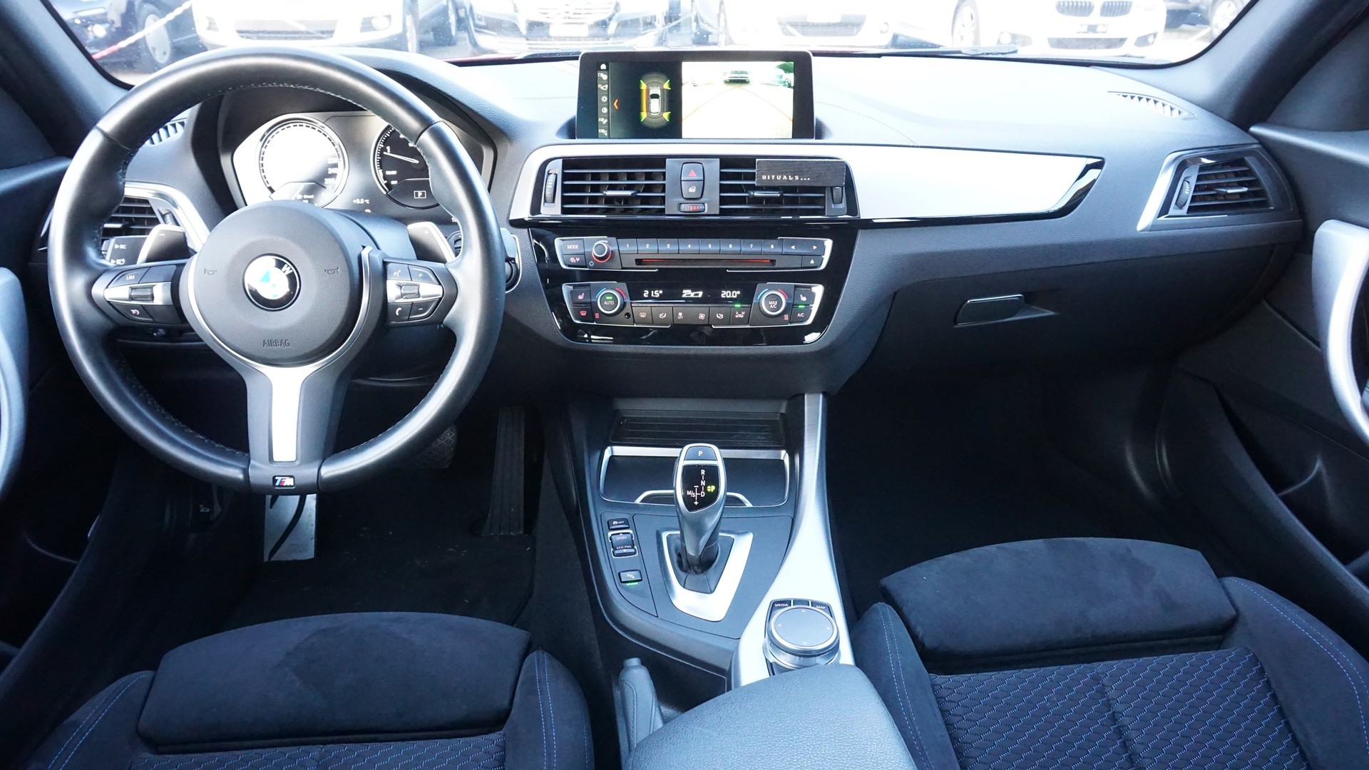 BMW 120d xDrive Steptronic-image-12