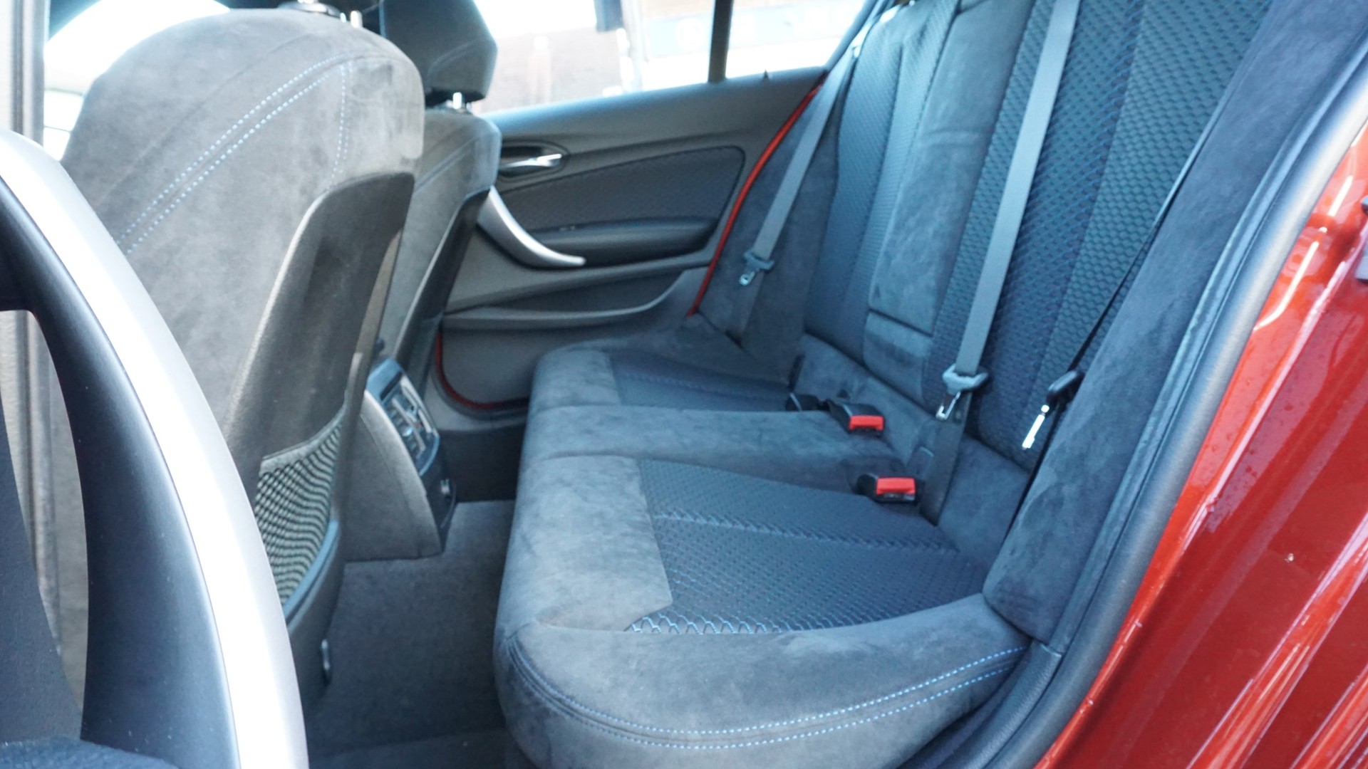 BMW 120d xDrive Steptronic-image-15